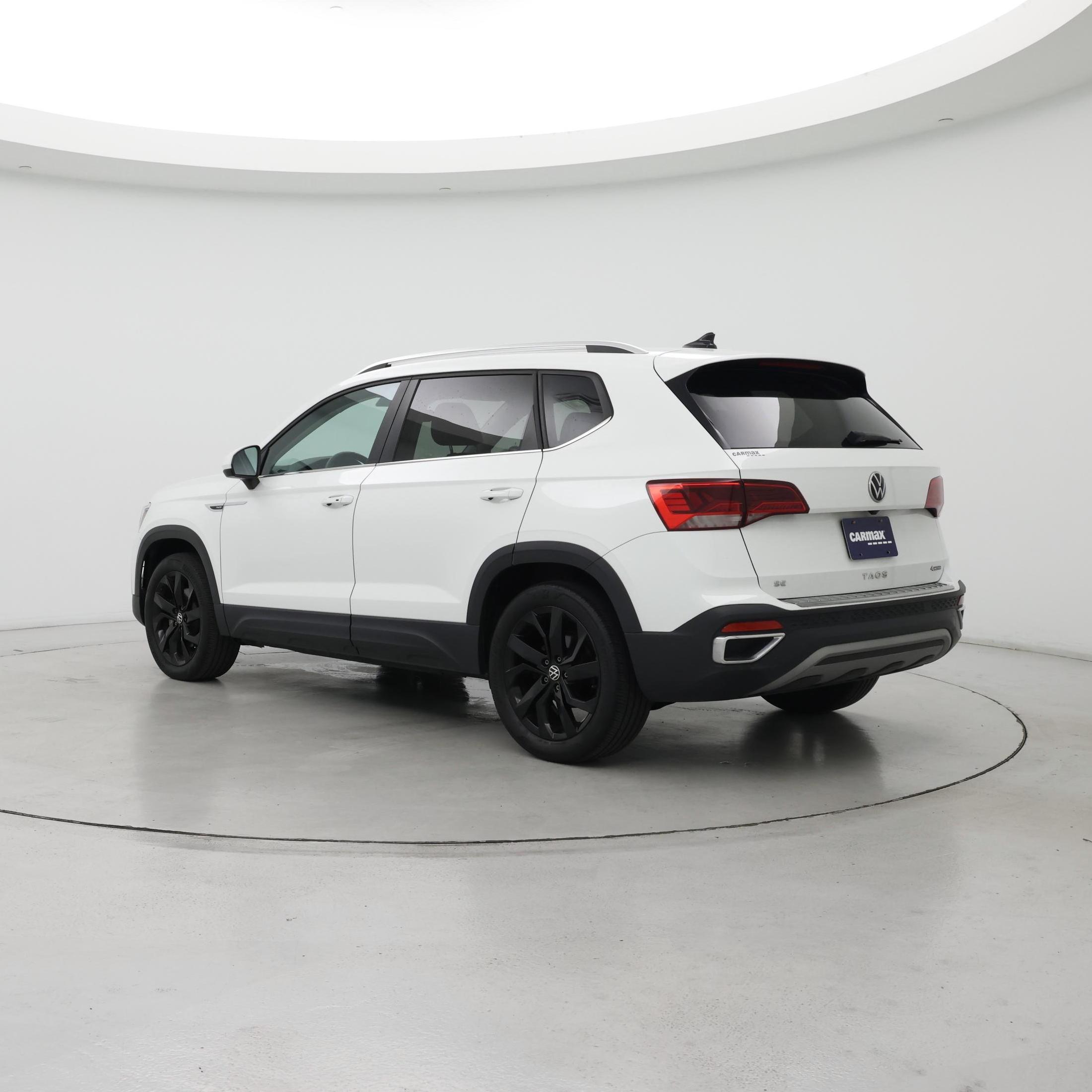 Thumbnail: 2022 Volkswagen Taos - 2