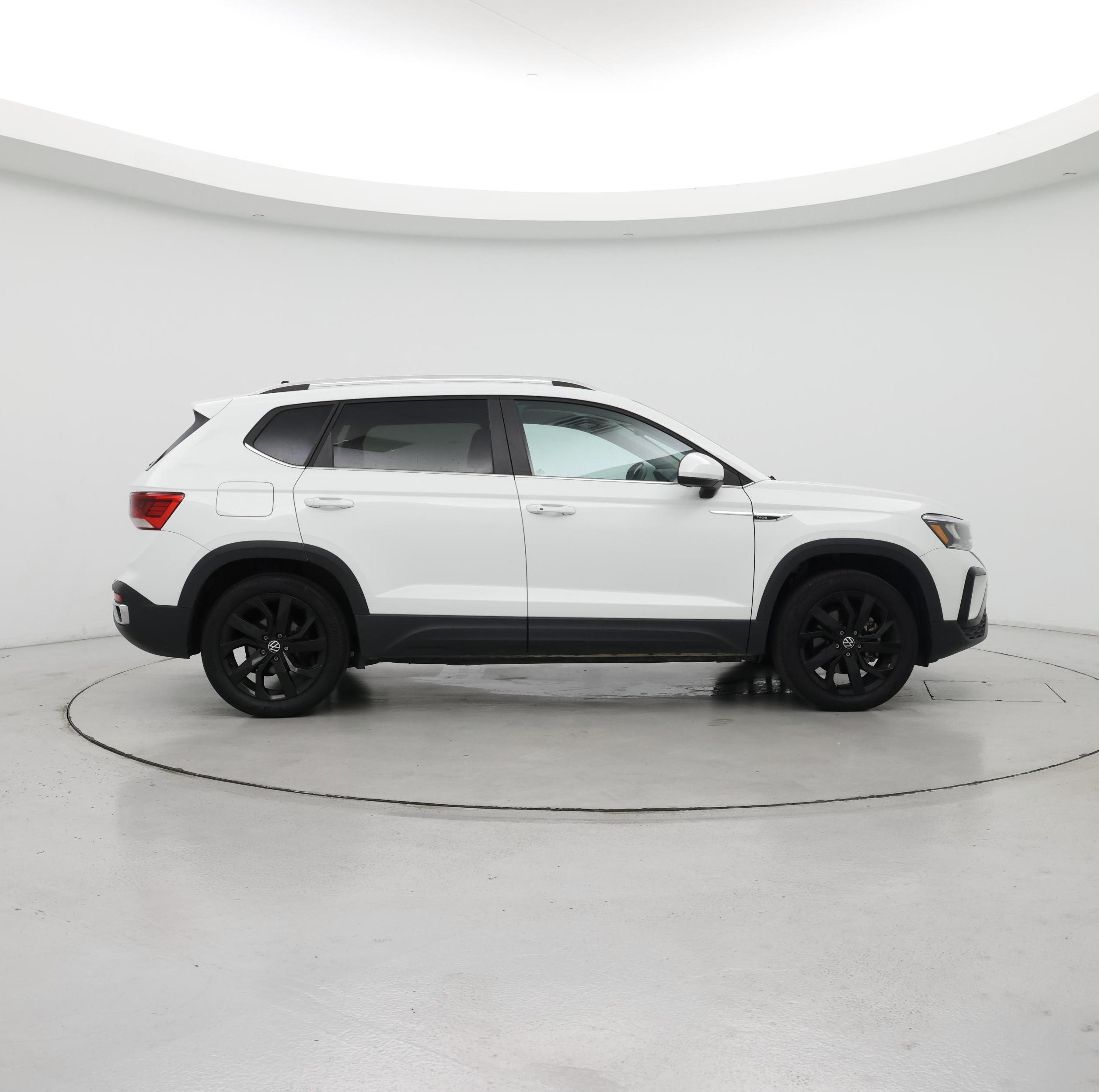 Thumbnail: 2022 Volkswagen Taos - 7