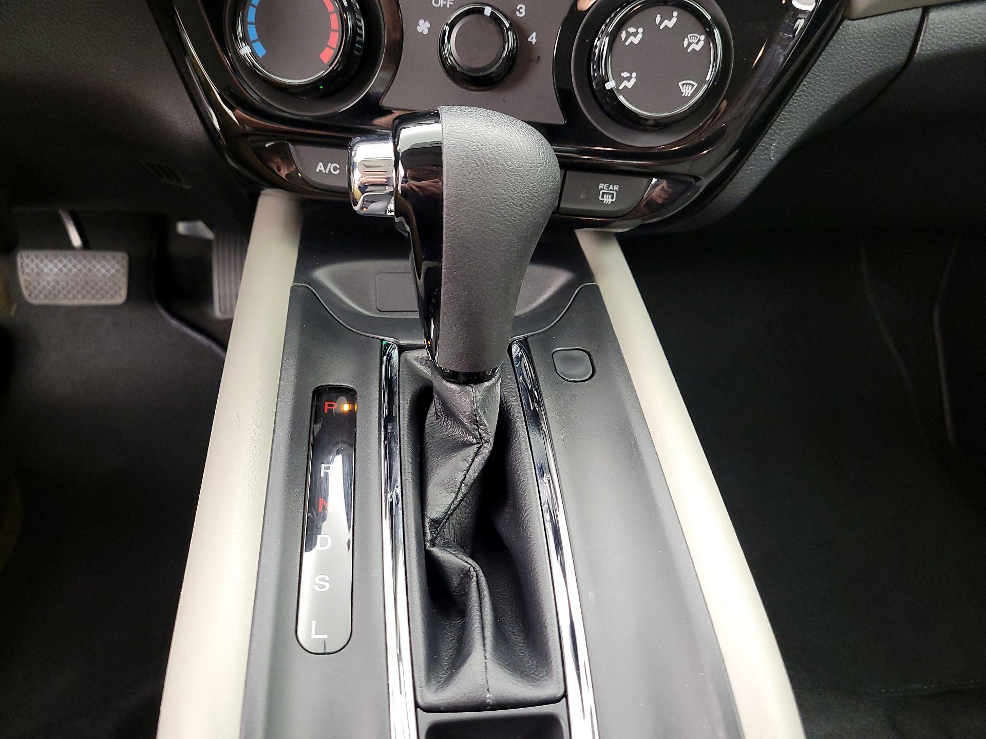Thumbnail: 2019 Honda HR-V - 17