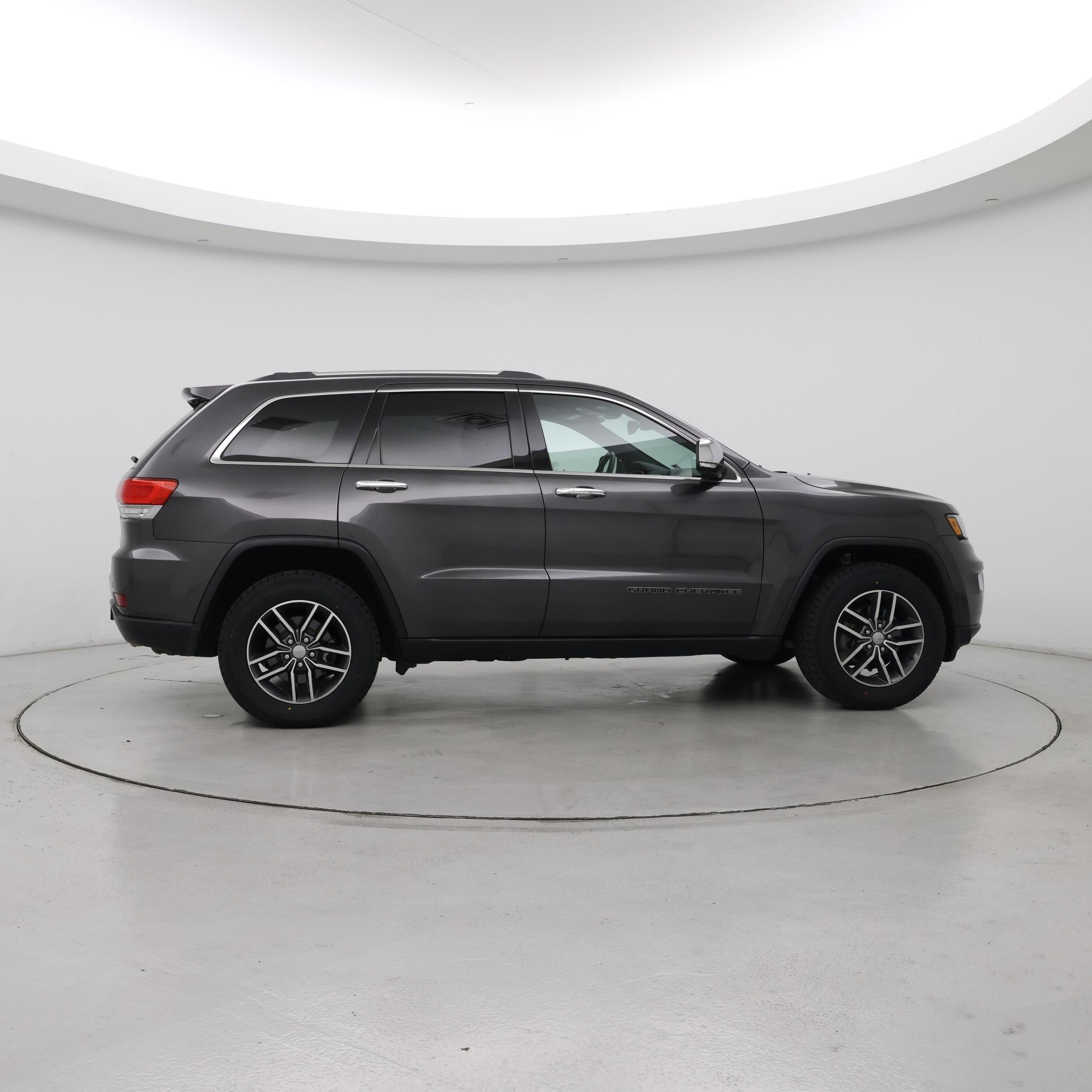 Thumbnail: 2018 Jeep Grand Cherokee - 7