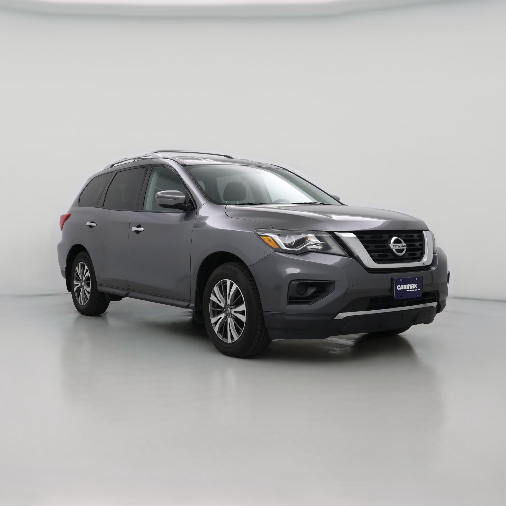 Thumbnail: 2017 Nissan Pathfinder - 1