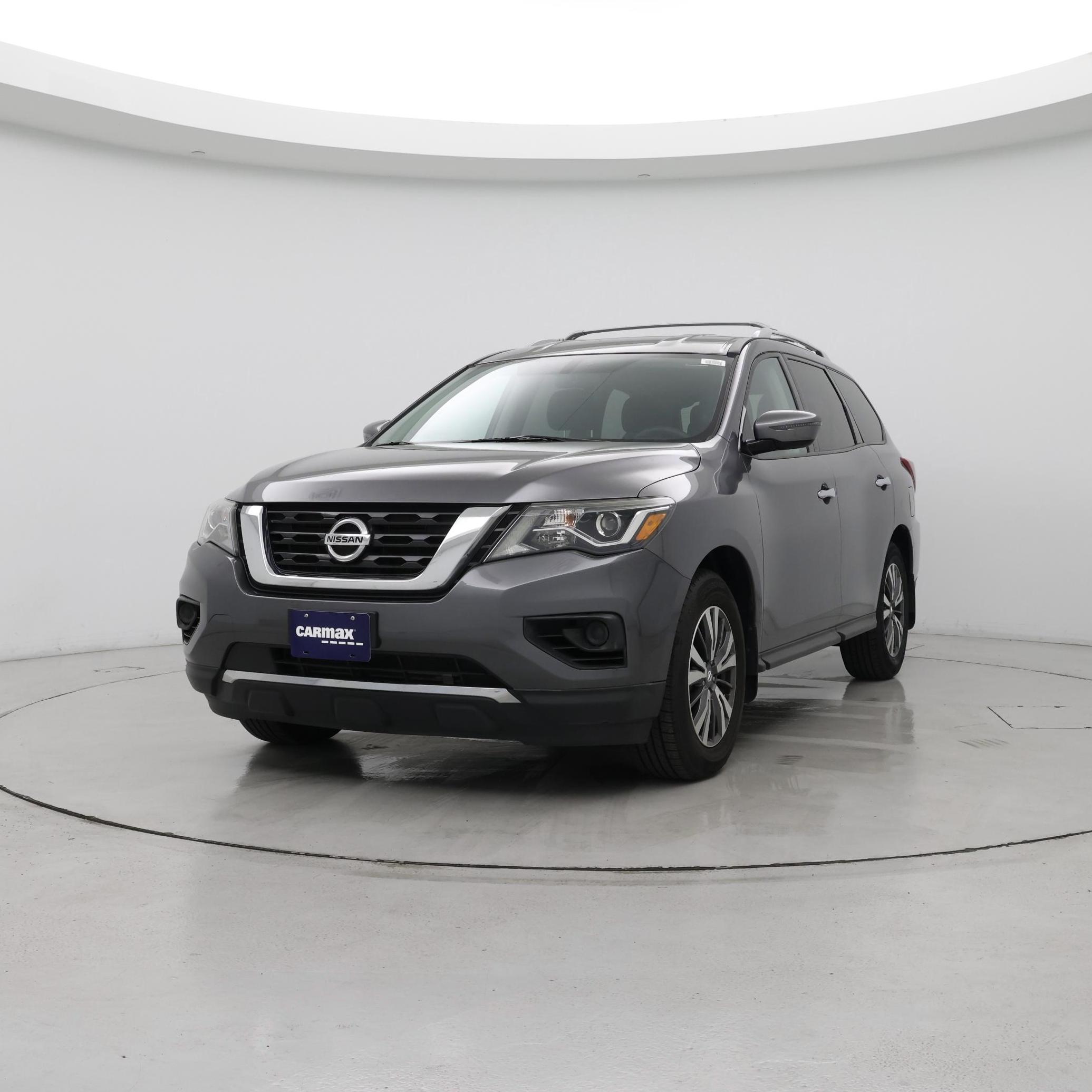 Thumbnail: 2017 Nissan Pathfinder - 4
