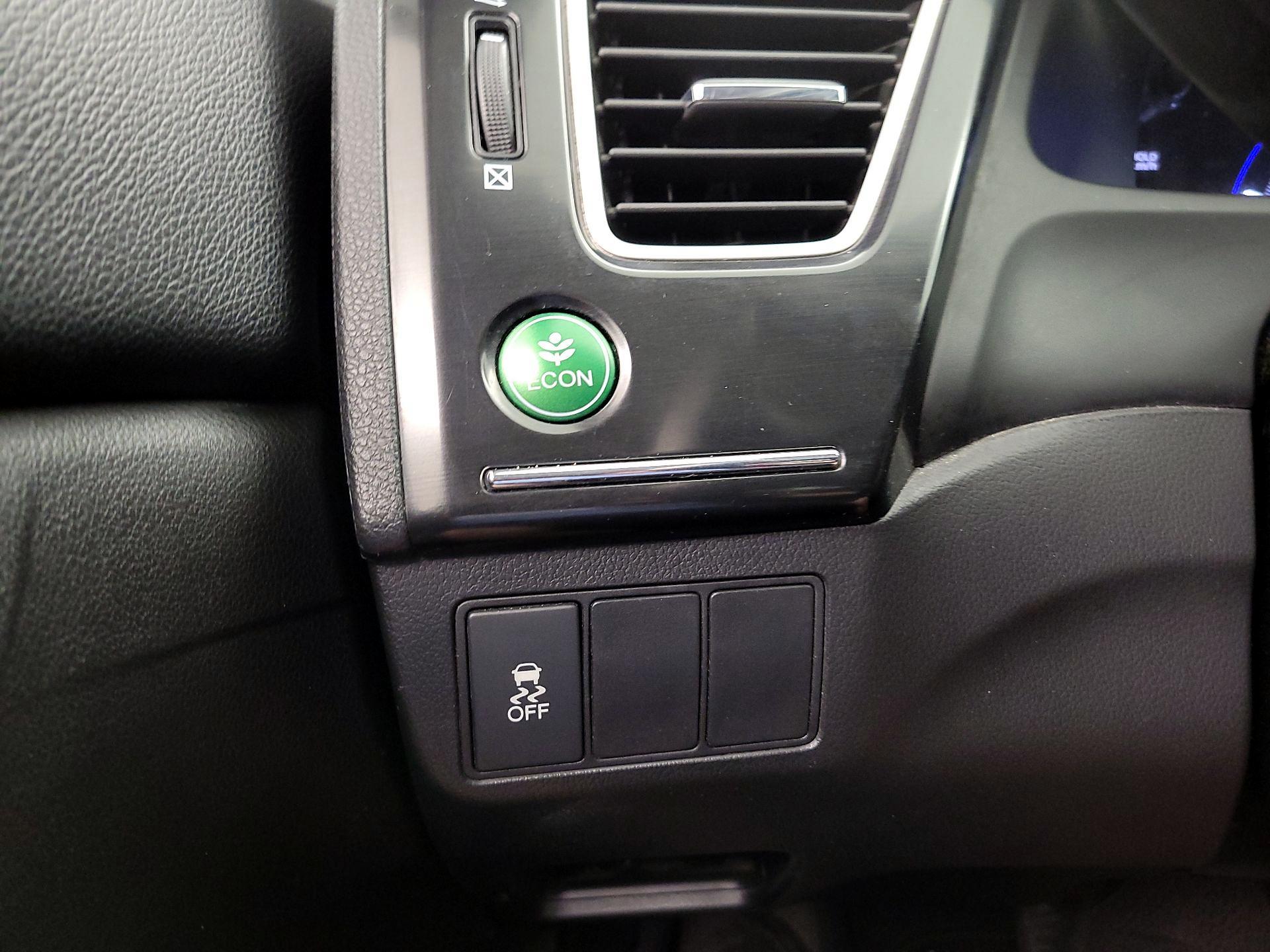 Thumbnail: 2013 Honda Civic - 13