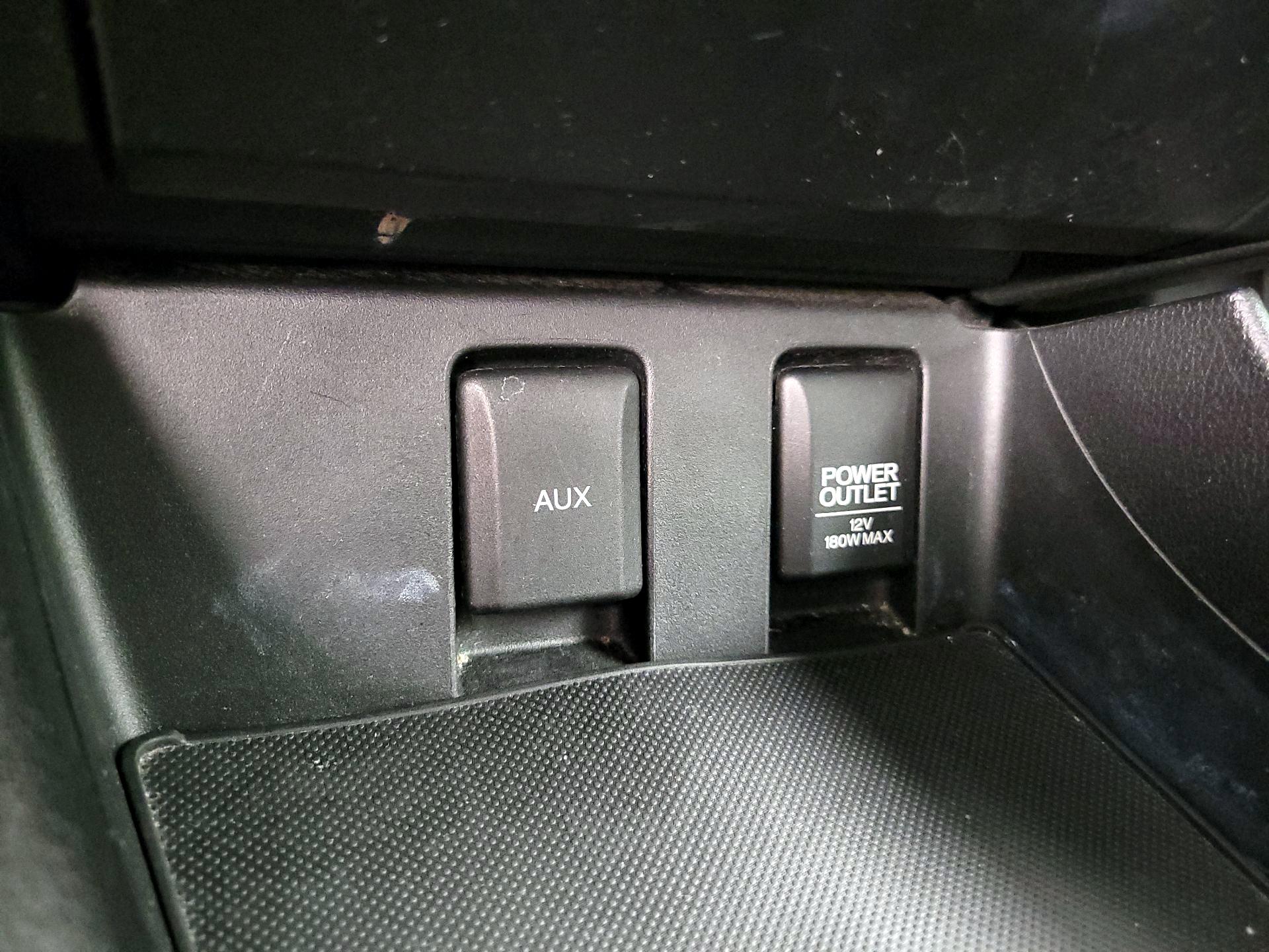 Thumbnail: 2013 Honda Civic - 18
