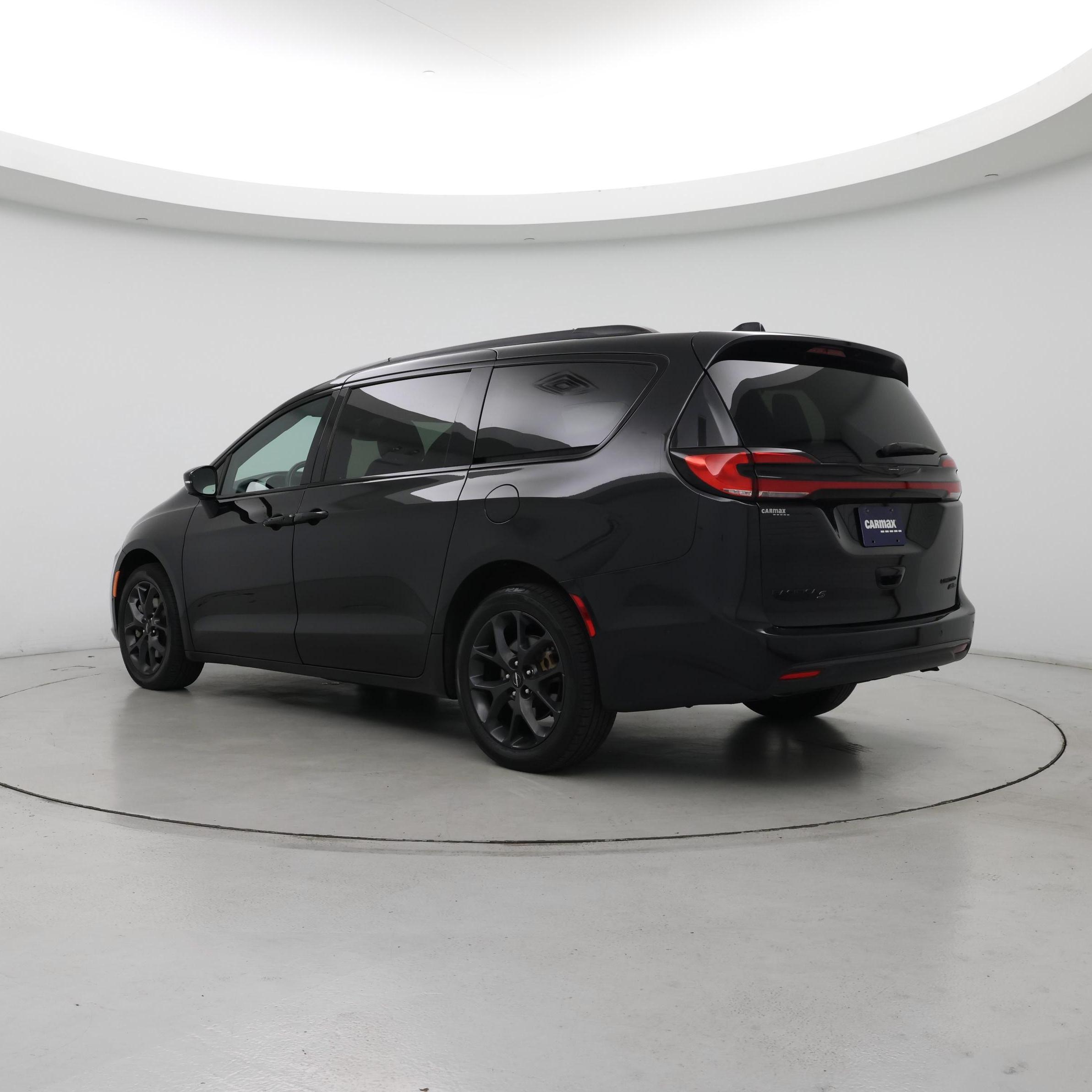 Thumbnail: 2021 Chrysler Pacifica - 2