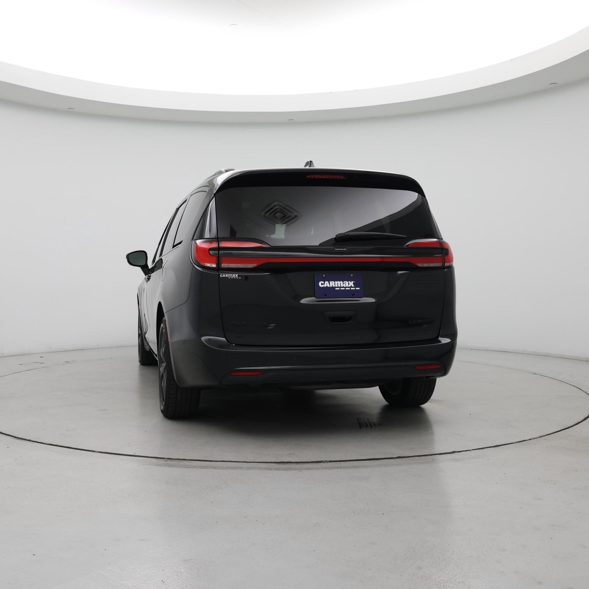 Thumbnail: 2021 Chrysler Pacifica - 6