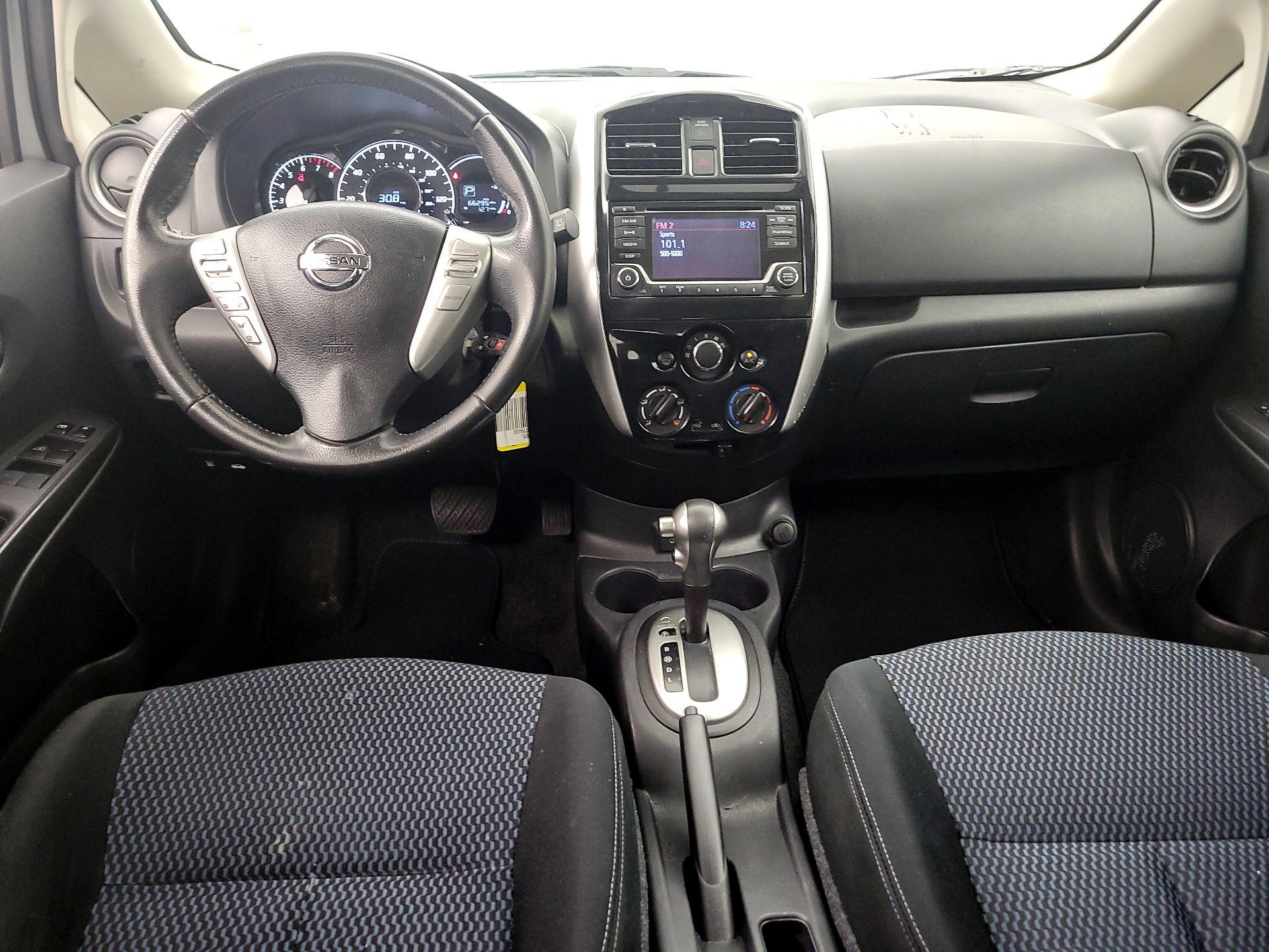 Thumbnail: 2017 Nissan Versa Note - 9