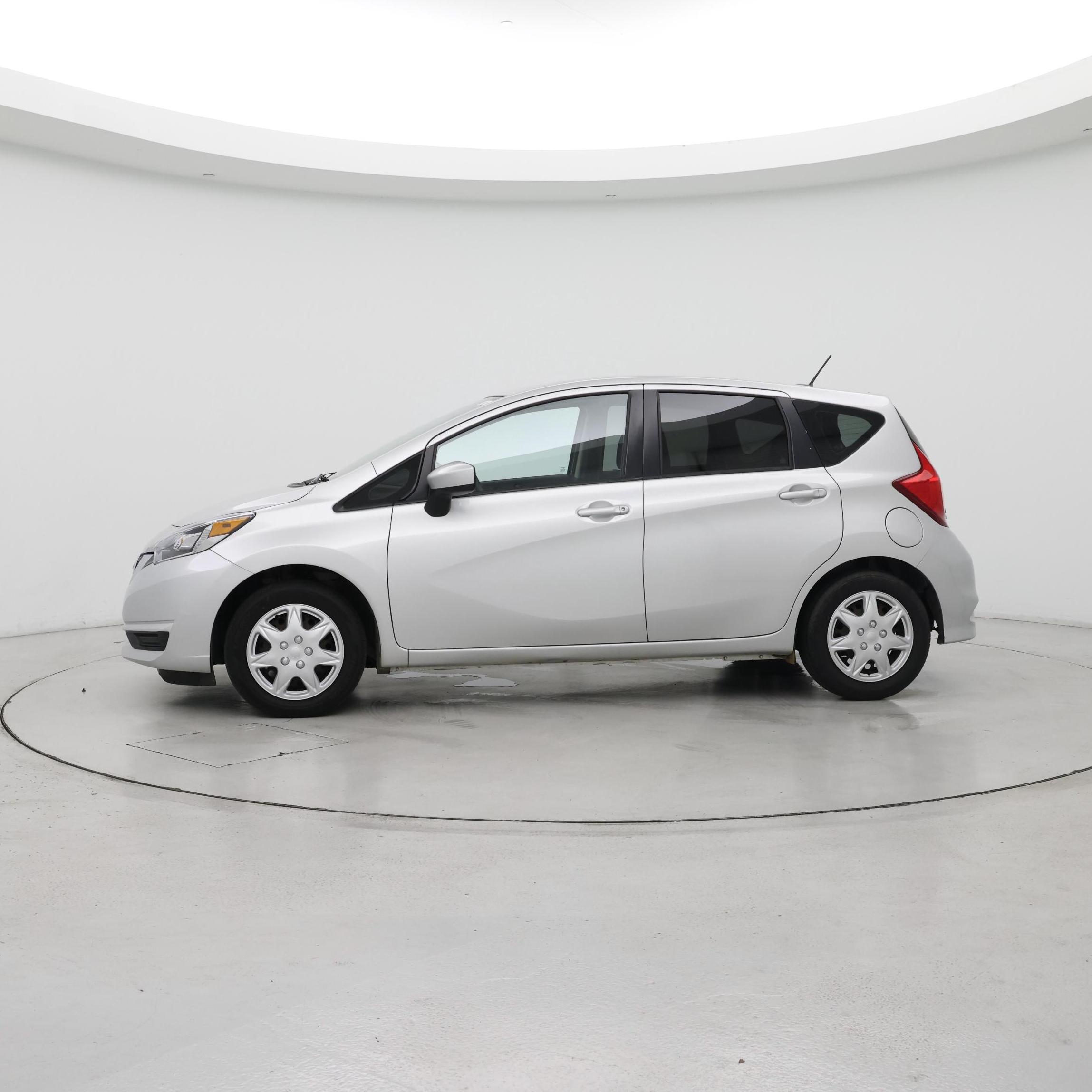 Thumbnail: 2017 Nissan Versa Note - 3