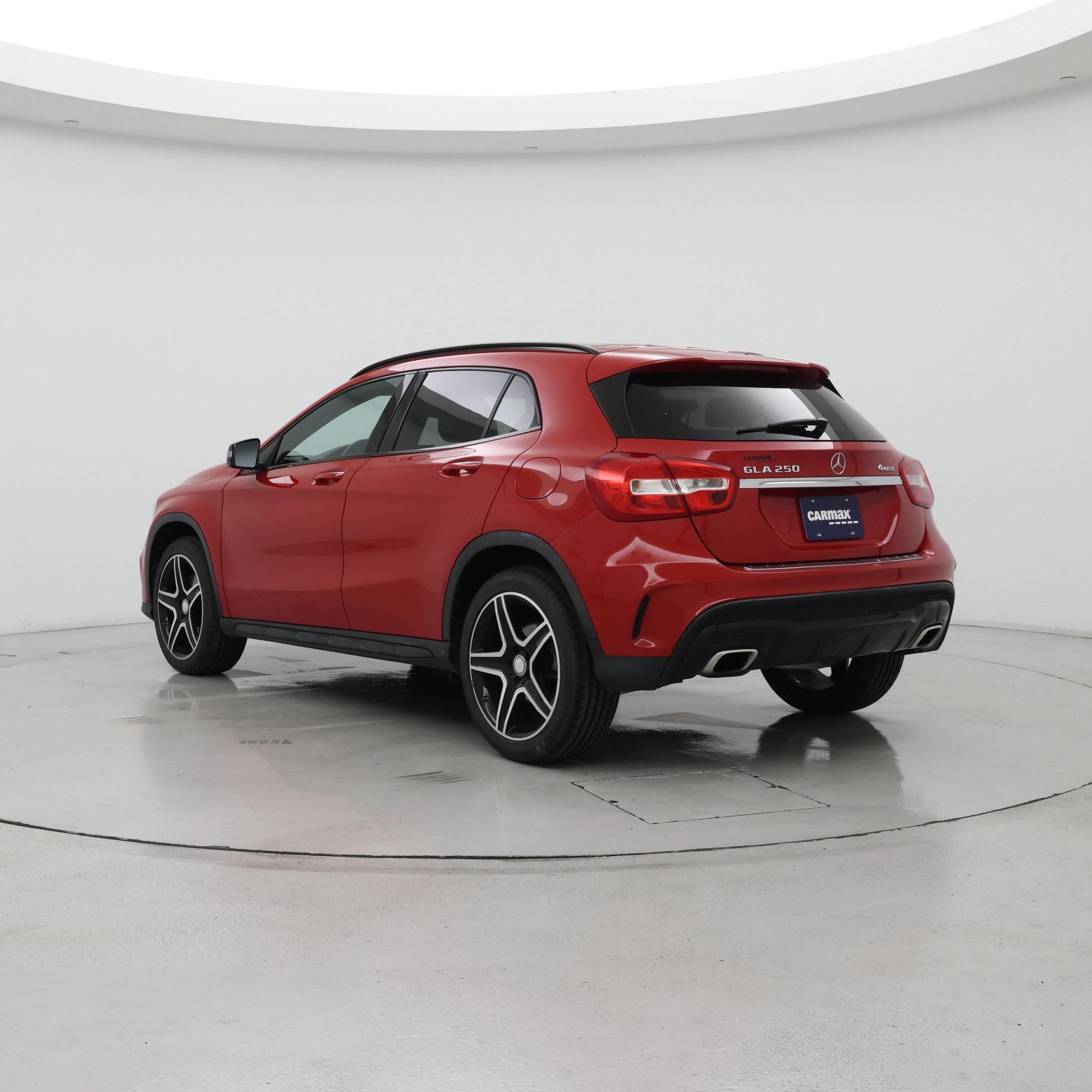Thumbnail: 2017 Mercedes-Benz GLA - 2
