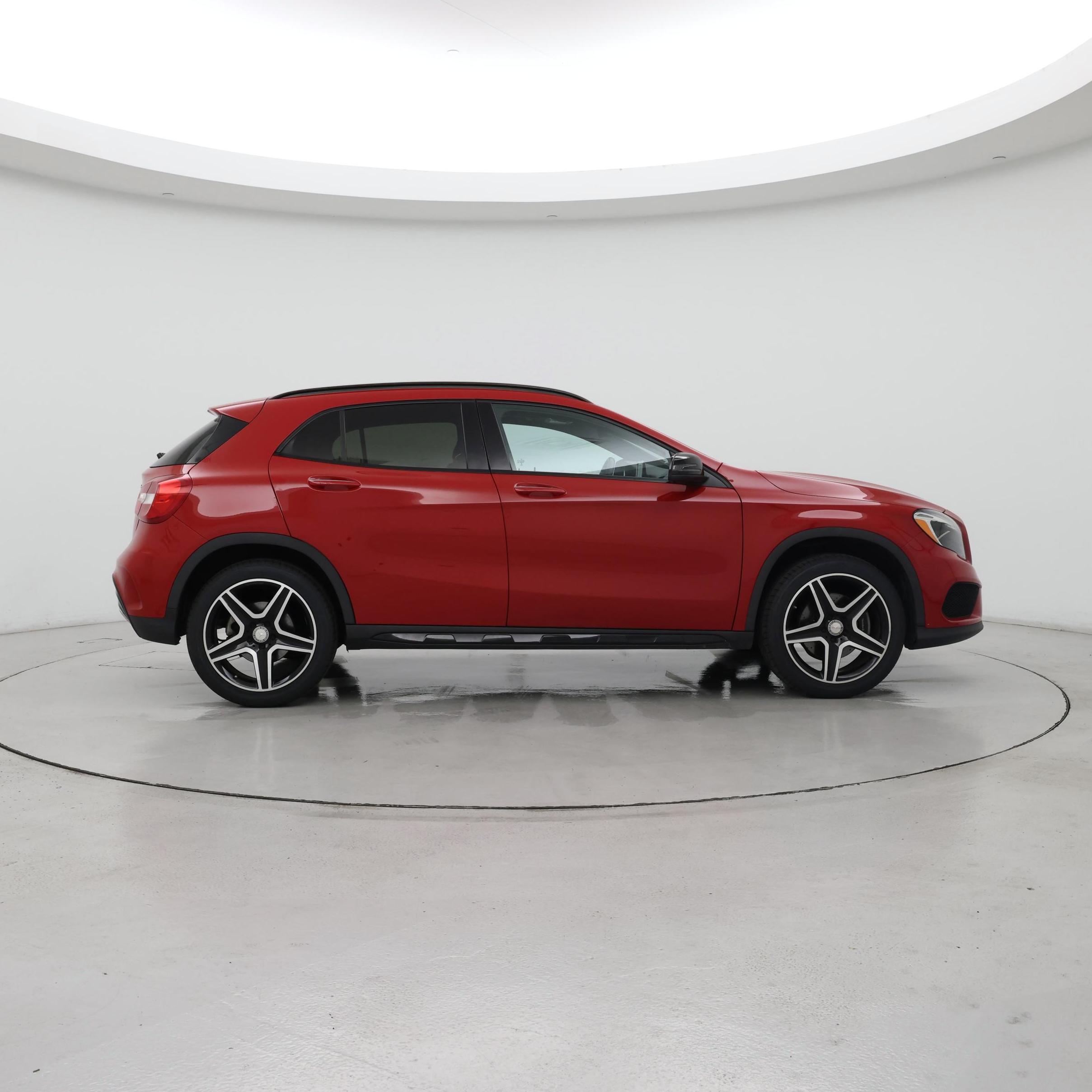 Thumbnail: 2017 Mercedes-Benz GLA - 7