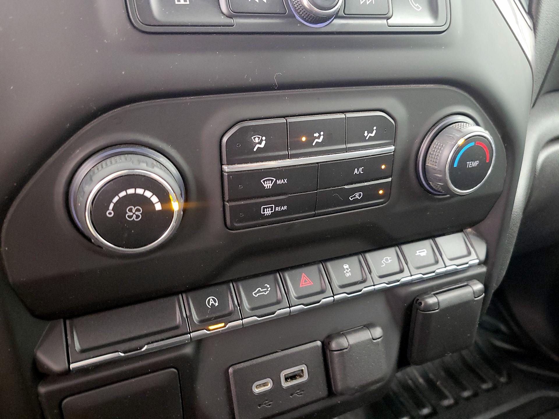 Thumbnail: 2021 Chevrolet Silverado 1500 - 16