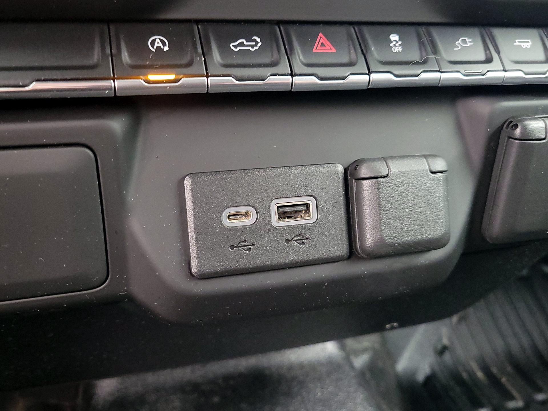 Thumbnail: 2021 Chevrolet Silverado 1500 - 18