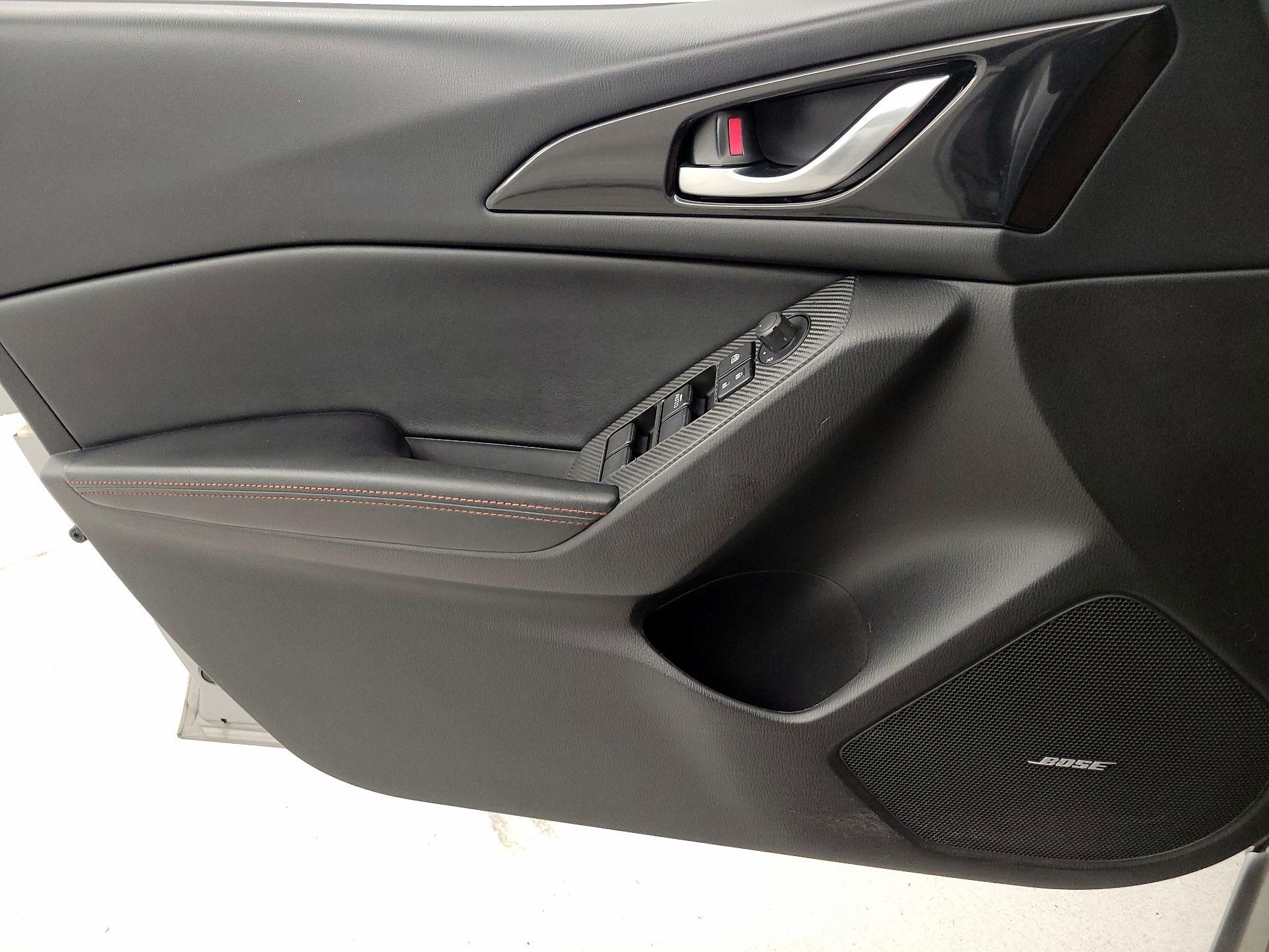 Thumbnail: 2015 Mazda Mazda3 - 12