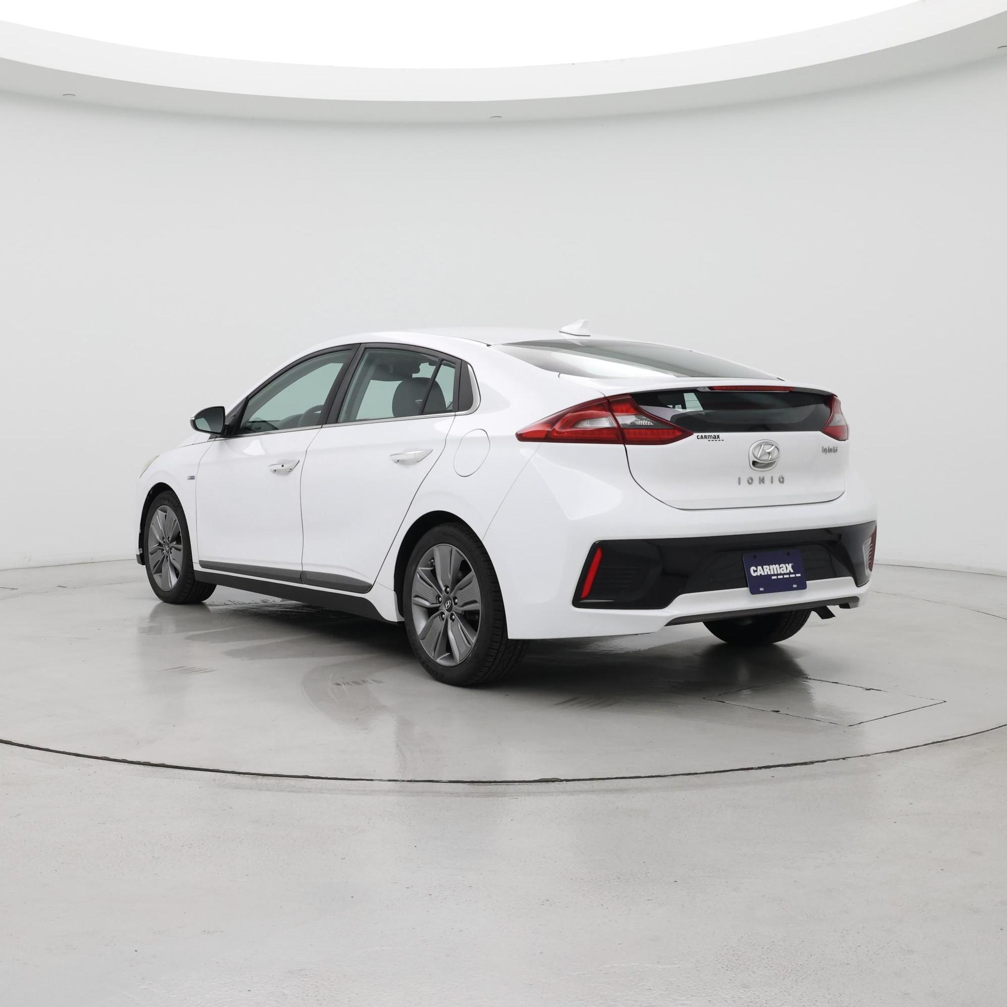 Thumbnail: 2019 Hyundai Ioniq - 2