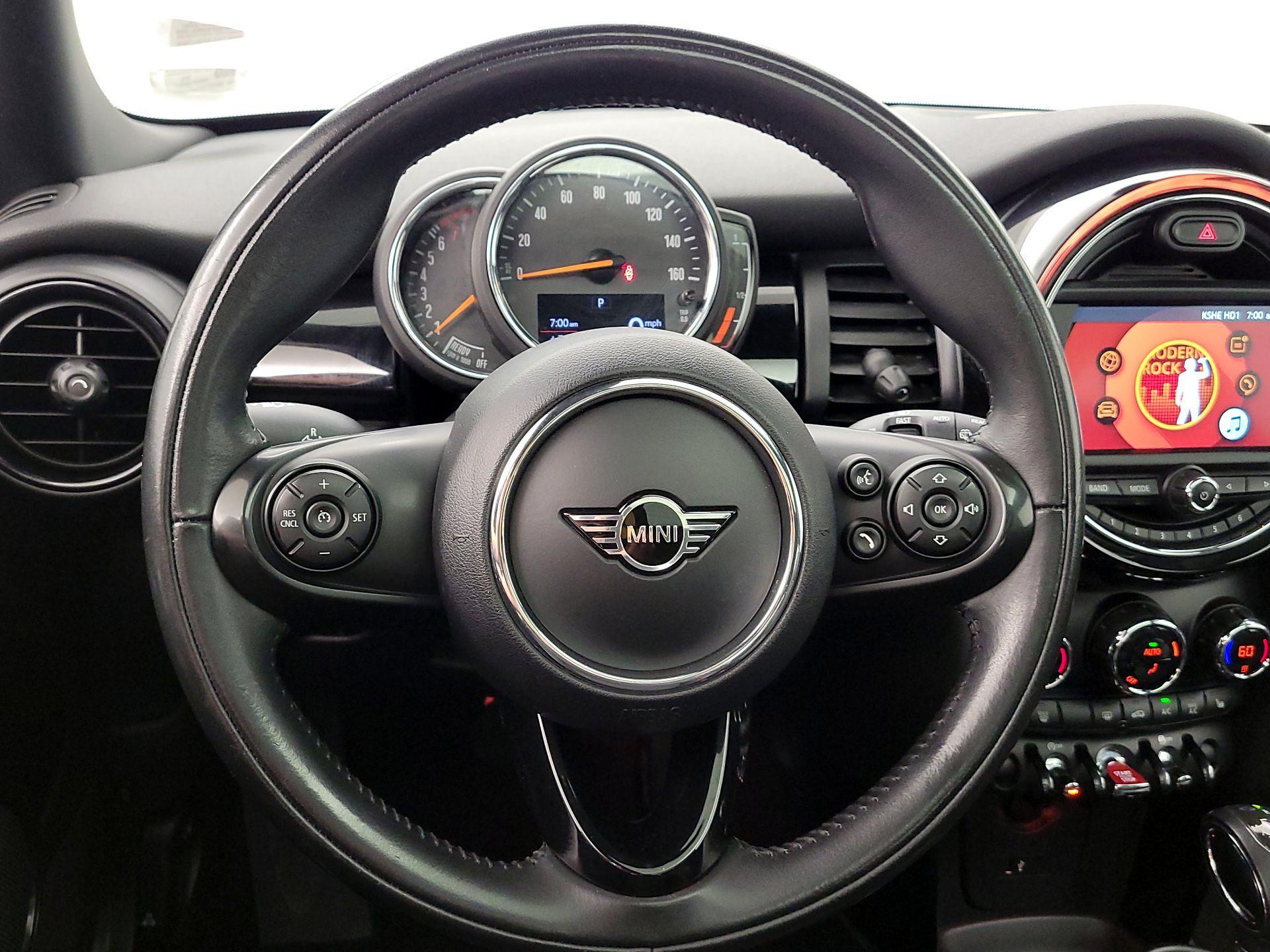 Thumbnail: 2019 MINI Cooper Hardtop - 10