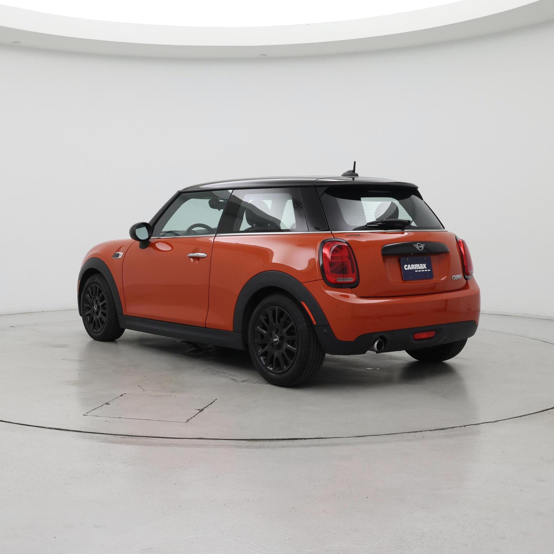 Thumbnail: 2019 MINI Cooper Hardtop - 2