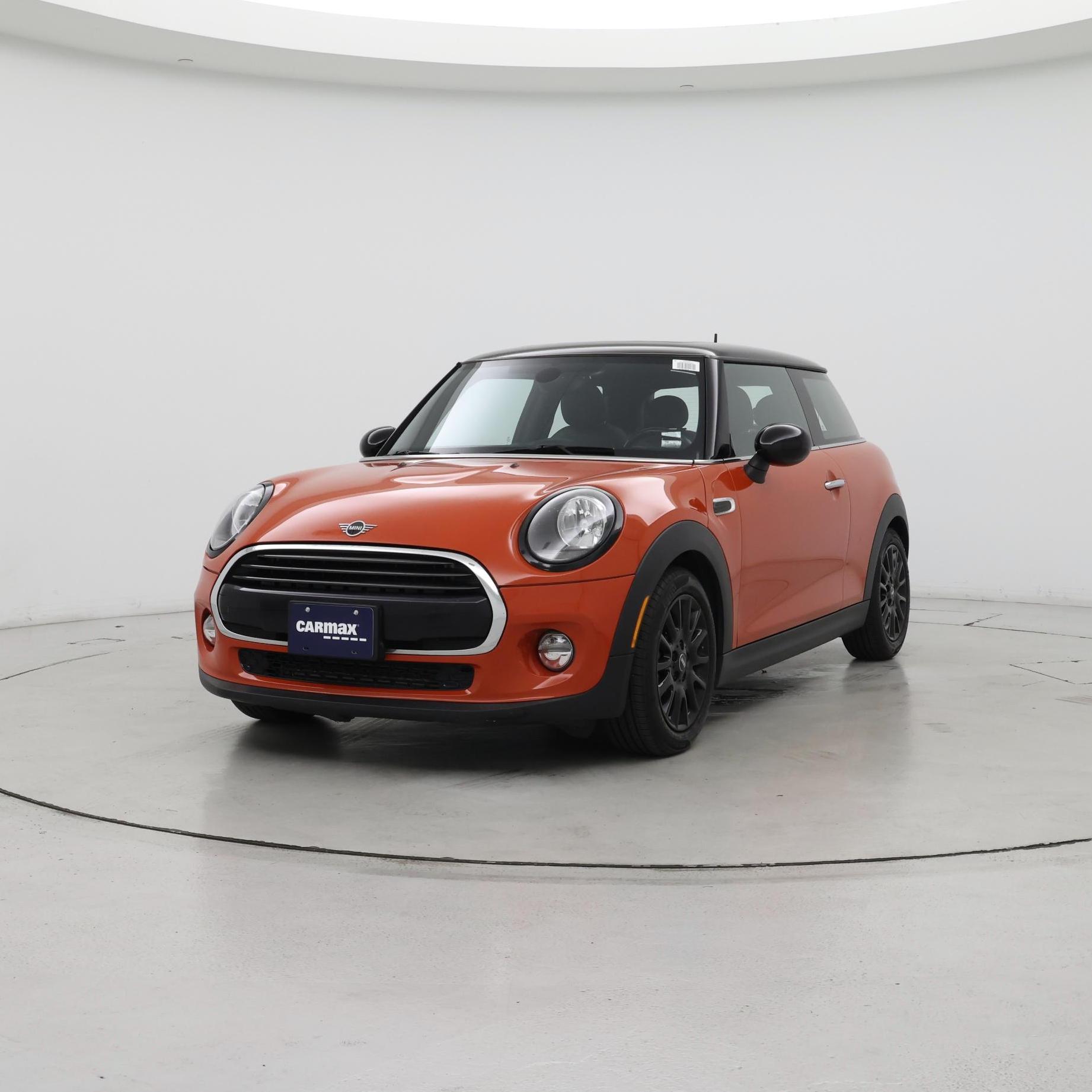 Thumbnail: 2019 MINI Cooper Hardtop - 4