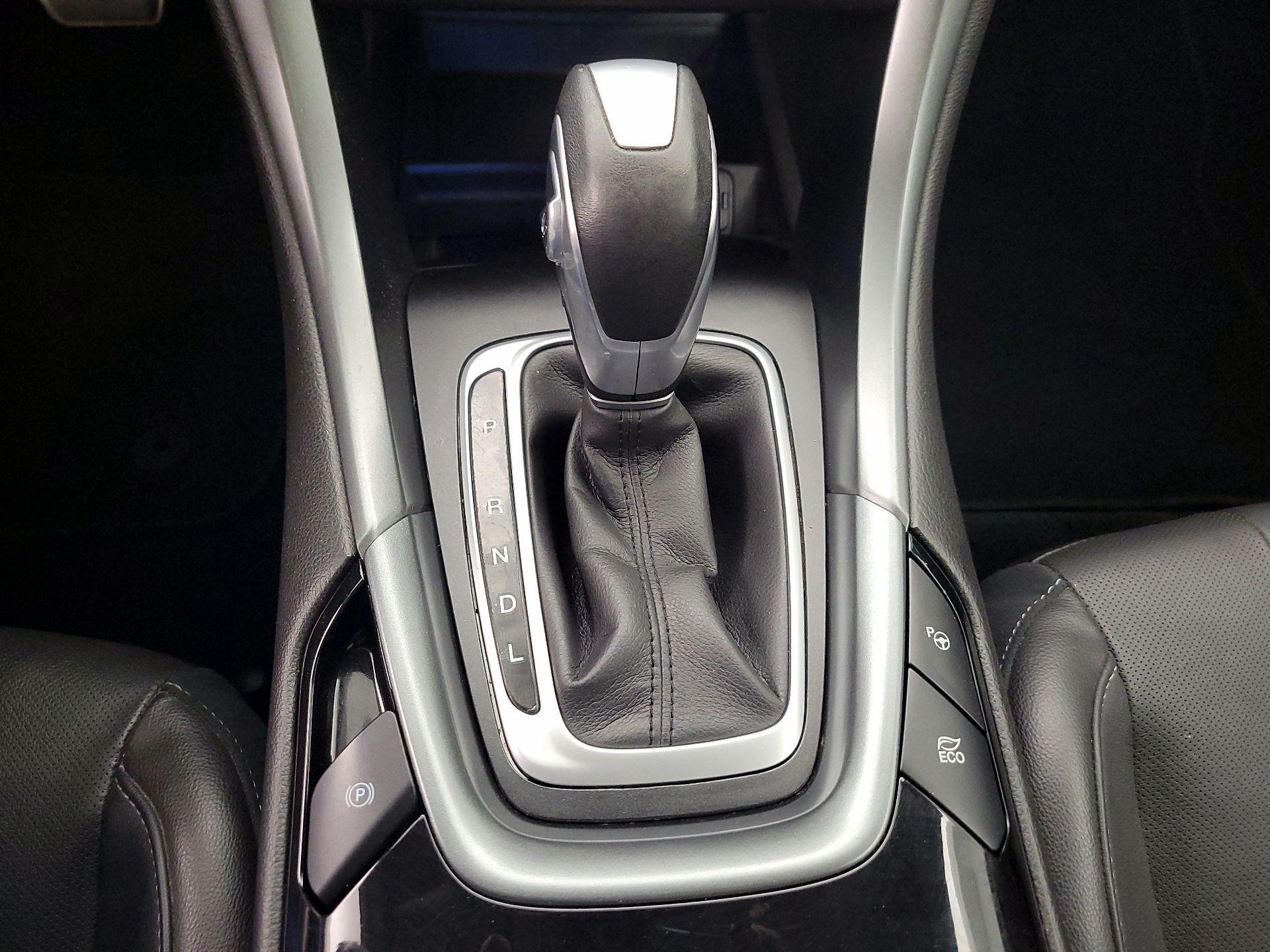 Thumbnail: 2016 Ford Fusion - 17