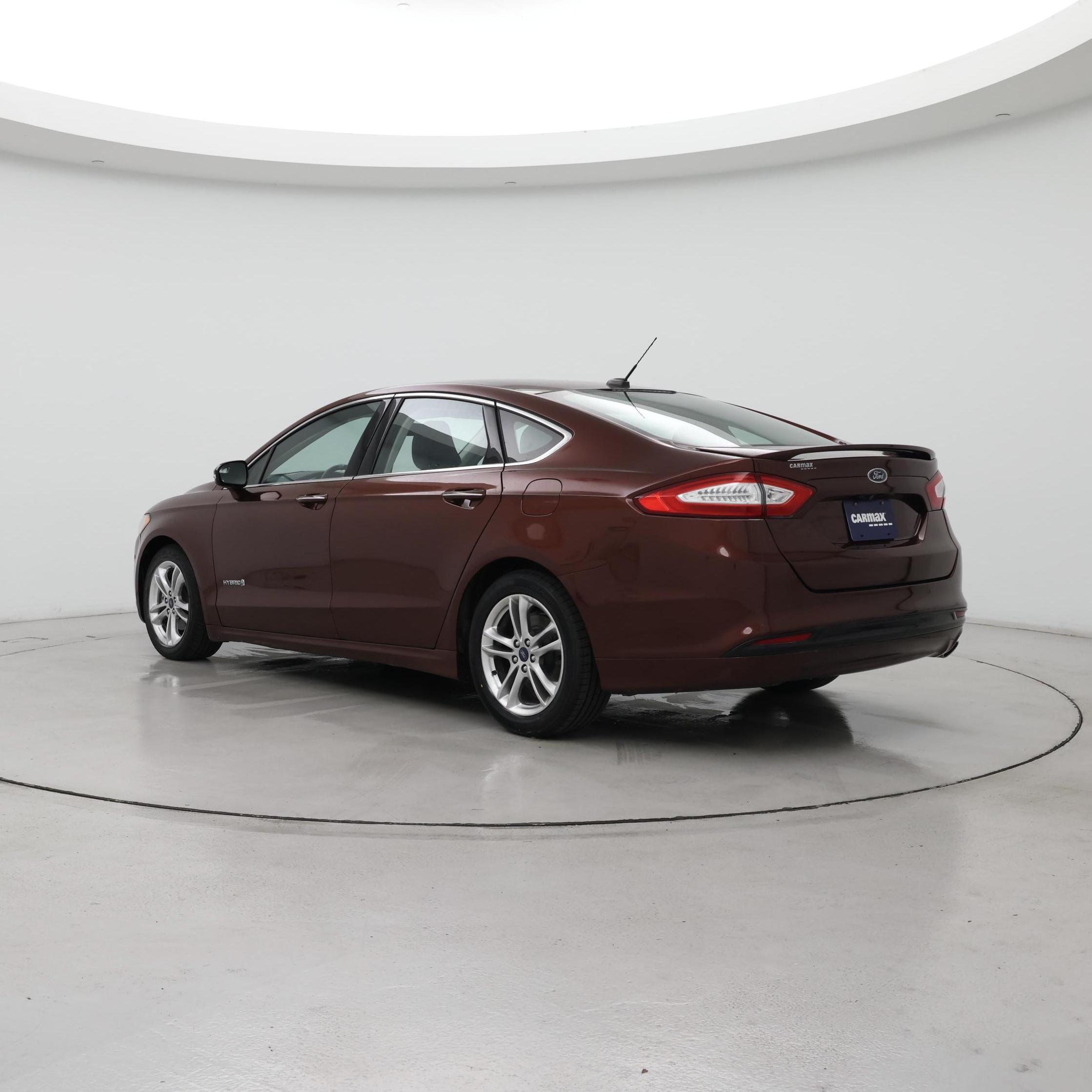 Thumbnail: 2016 Ford Fusion - 2