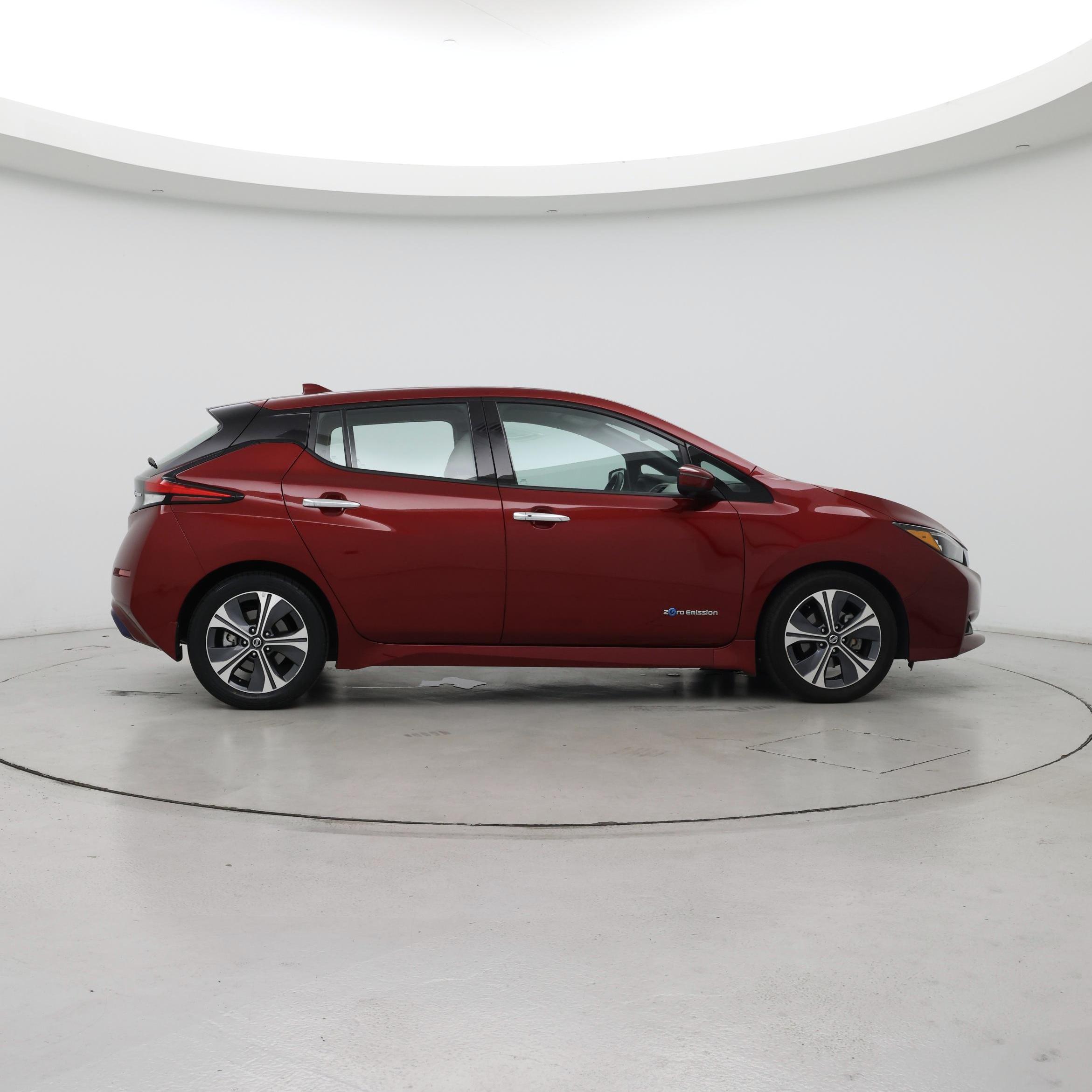 Thumbnail: 2018 Nissan Leaf - 7