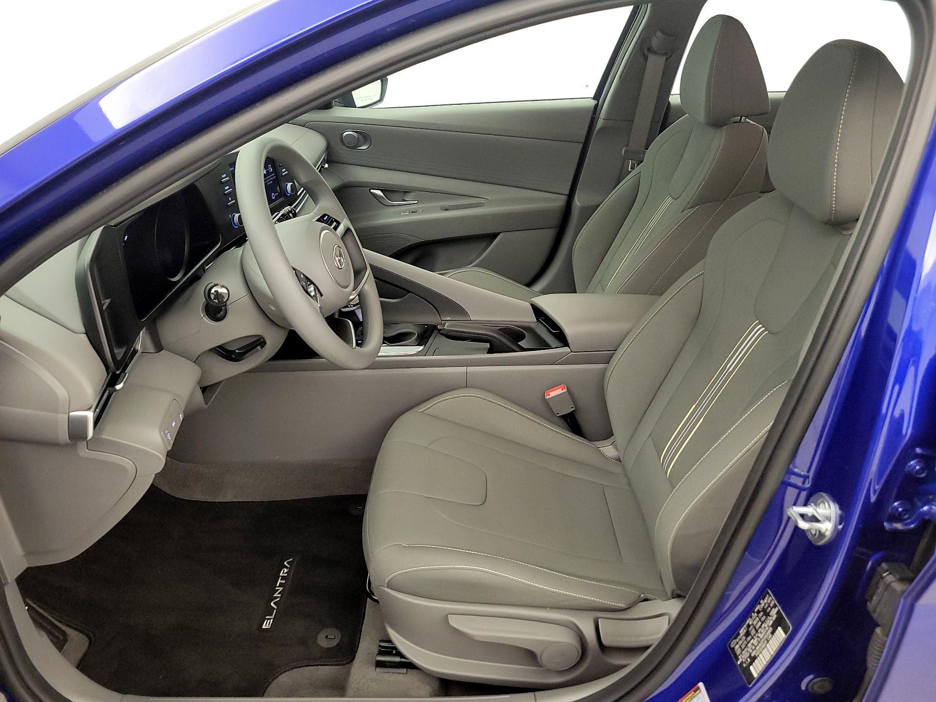 Thumbnail: 2023 Hyundai Elantra - 11