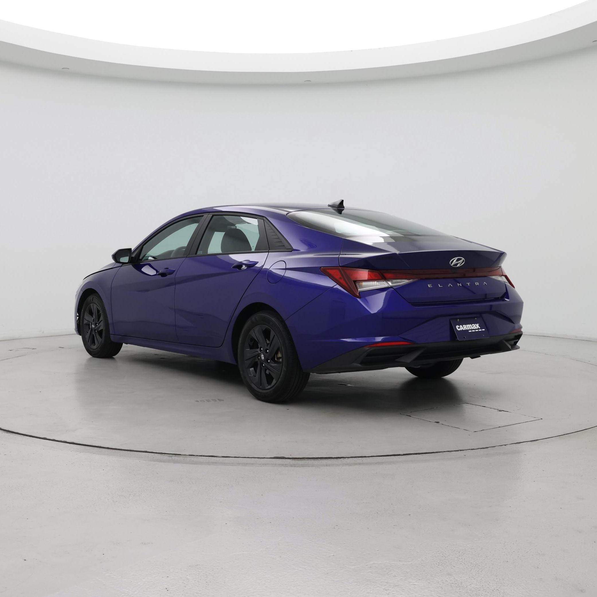 Thumbnail: 2023 Hyundai Elantra - 2
