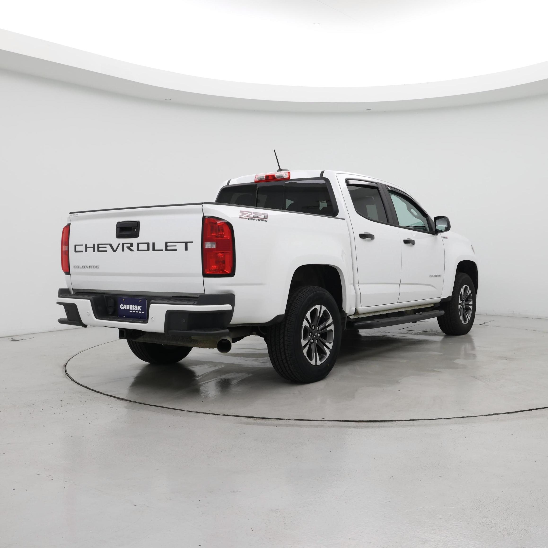 Thumbnail: 2022 Chevrolet Colorado - 8