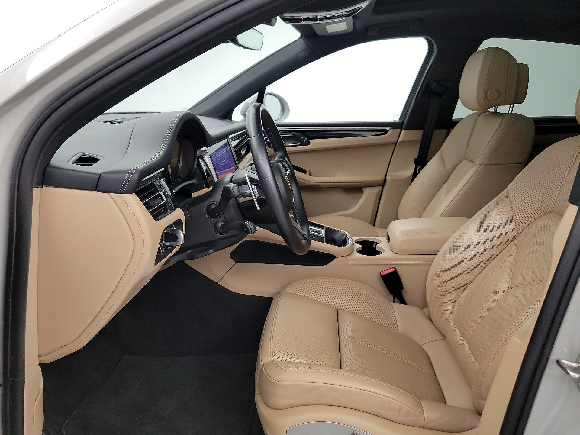 Thumbnail: 2023 Porsche Macan - 11