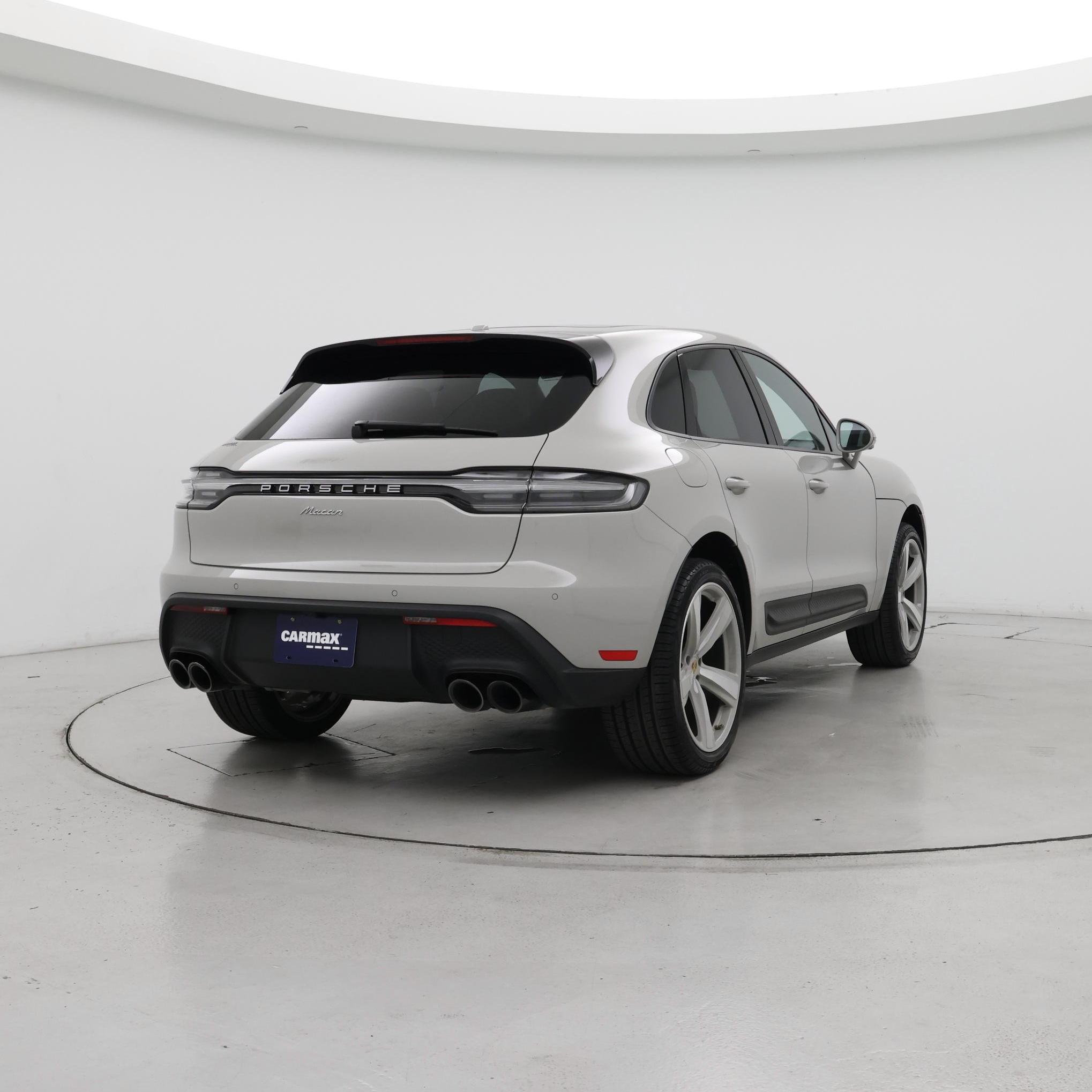 Thumbnail: 2023 Porsche Macan - 8