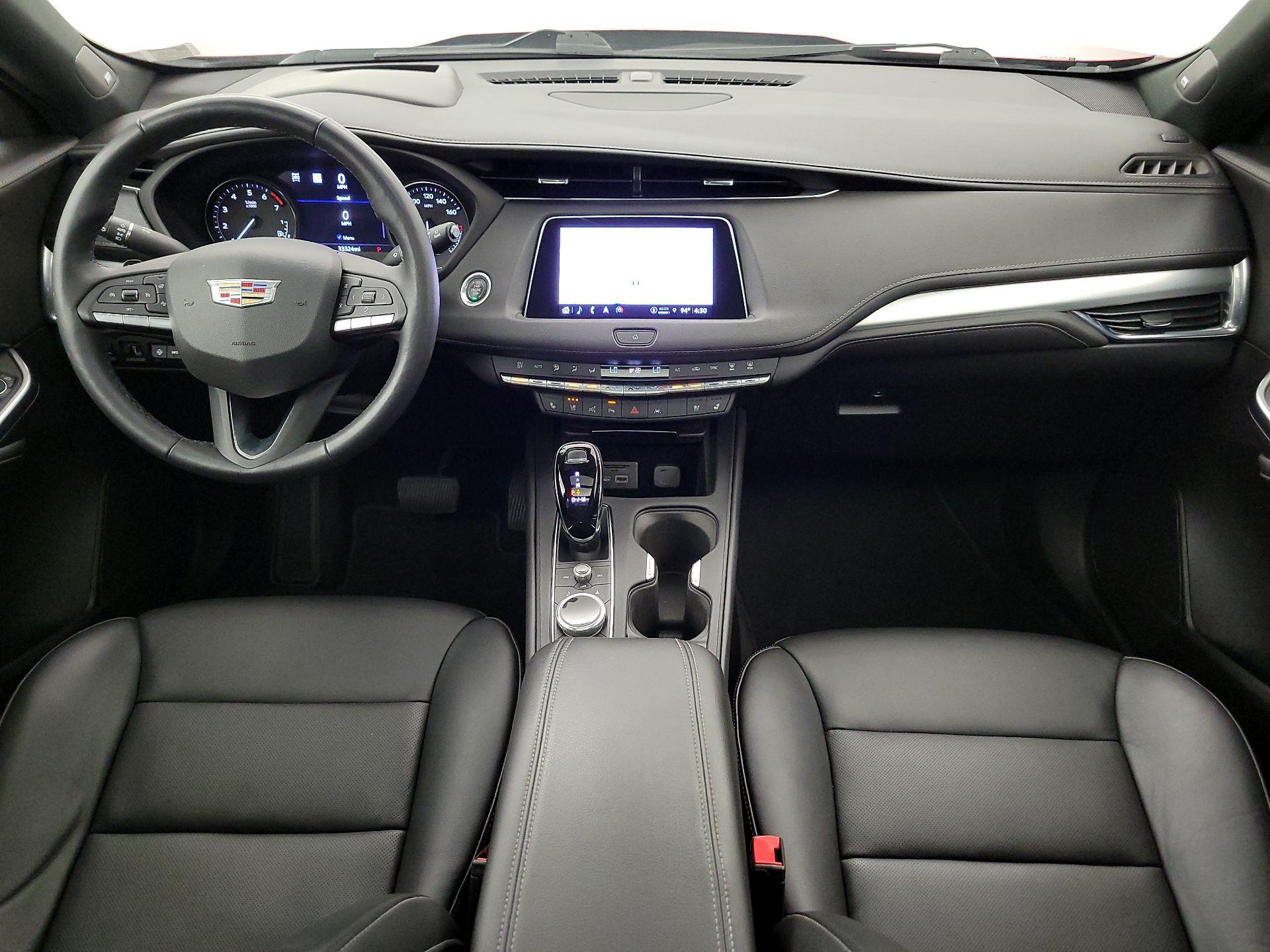 Thumbnail: 2022 Cadillac XT4 - 9