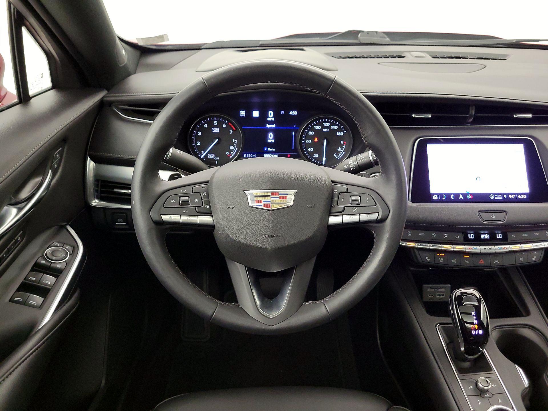 Thumbnail: 2022 Cadillac XT4 - 10