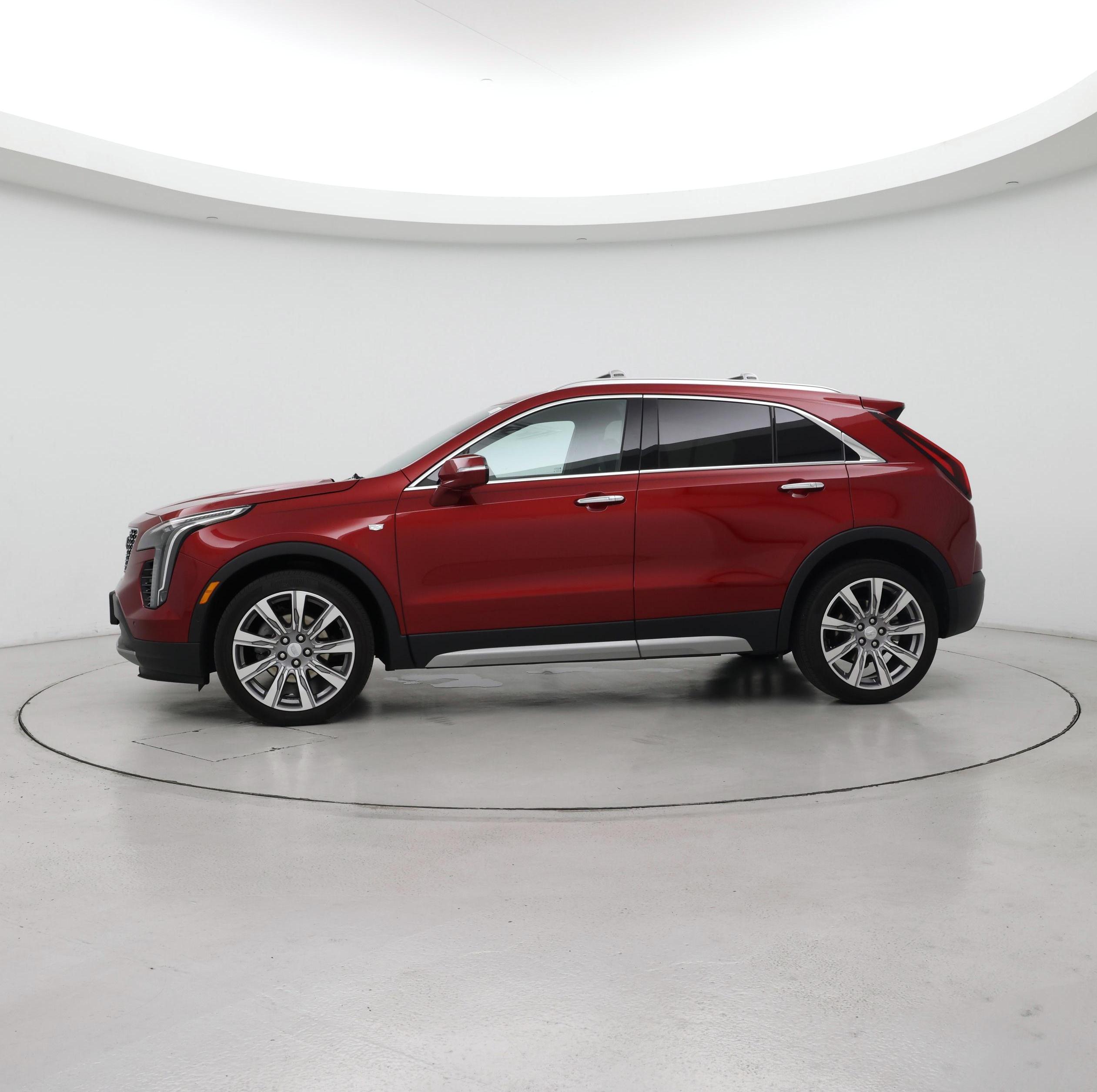 Thumbnail: 2022 Cadillac XT4 - 3