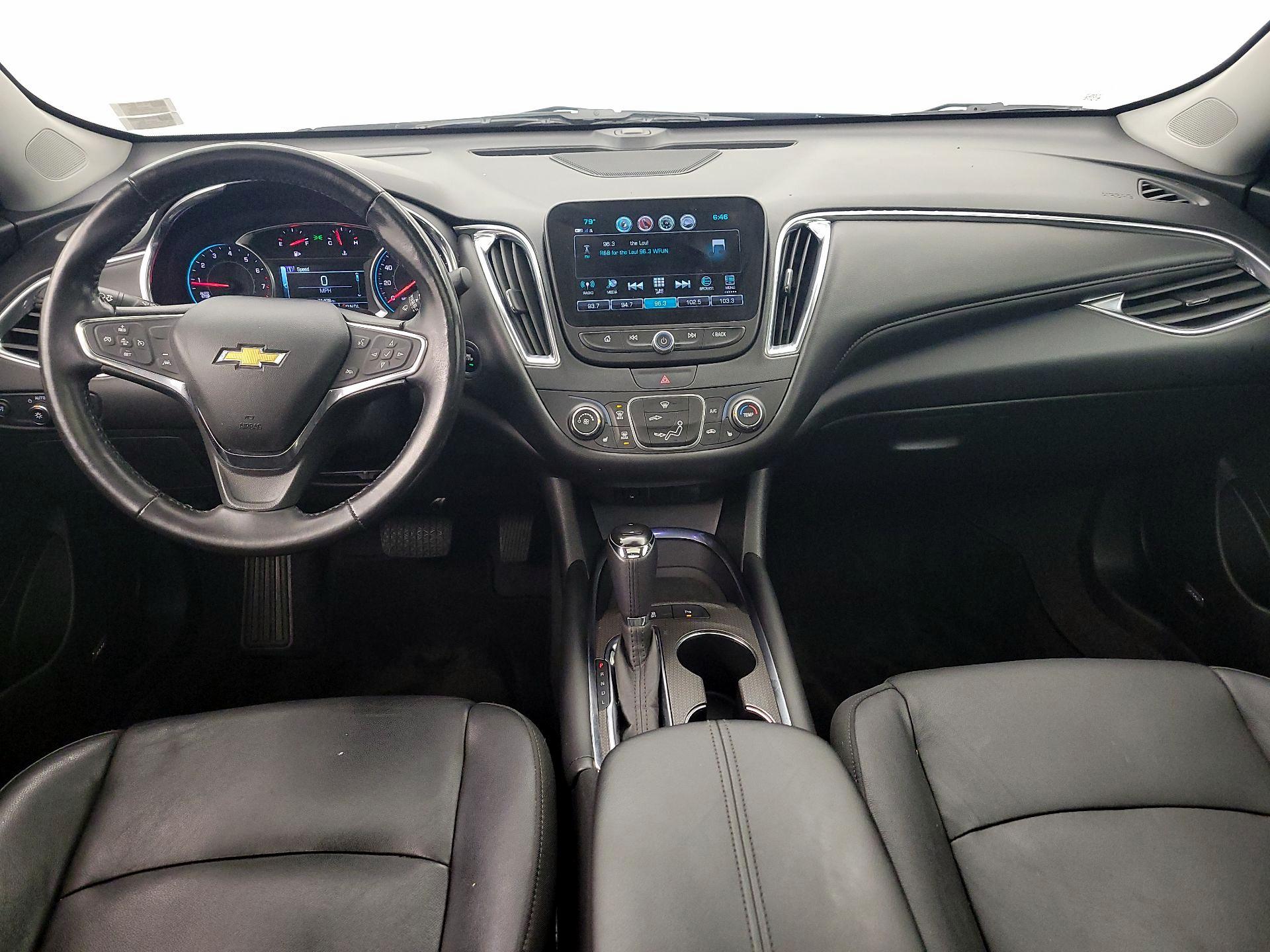 Thumbnail: 2018 Chevrolet Malibu - 9