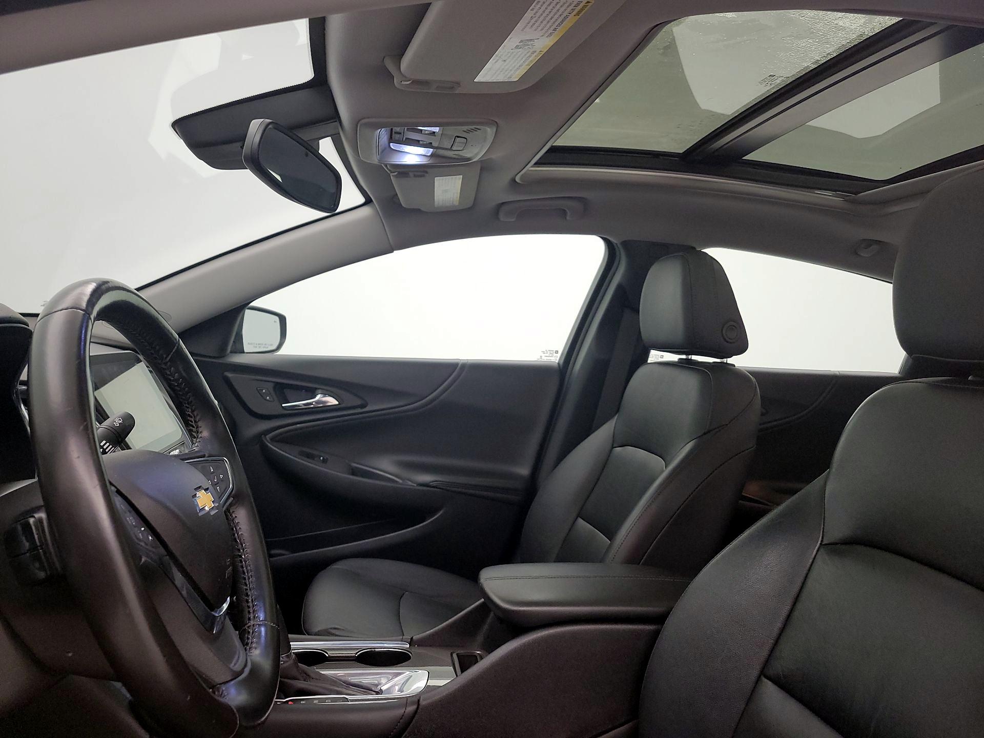 Thumbnail: 2018 Chevrolet Malibu - 19