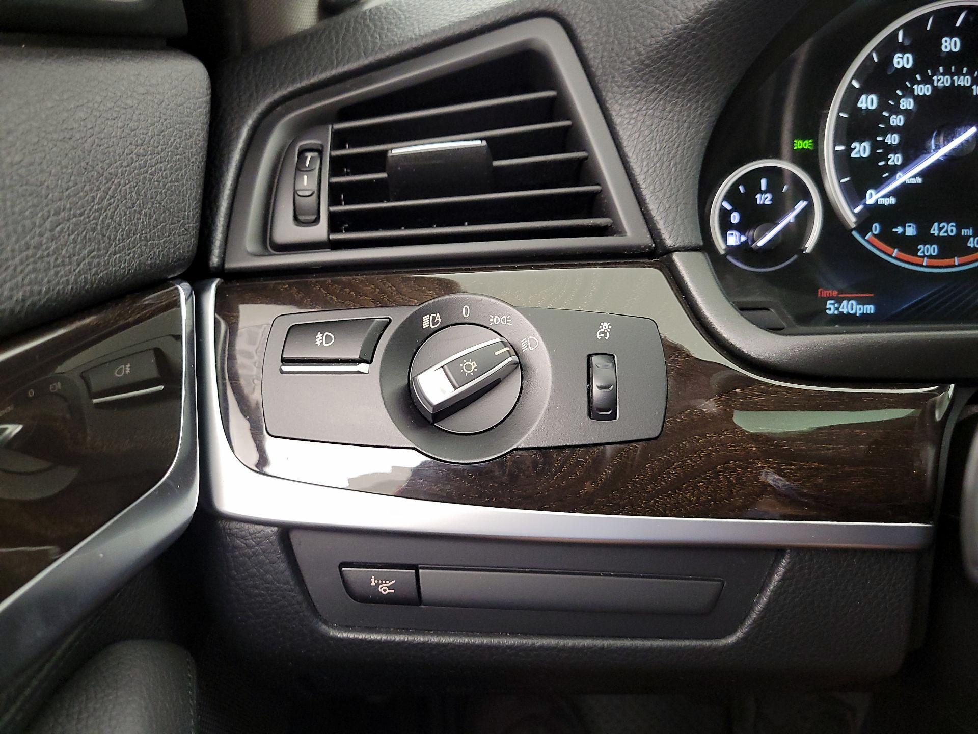 Thumbnail: 2015 BMW 5 Series - 13