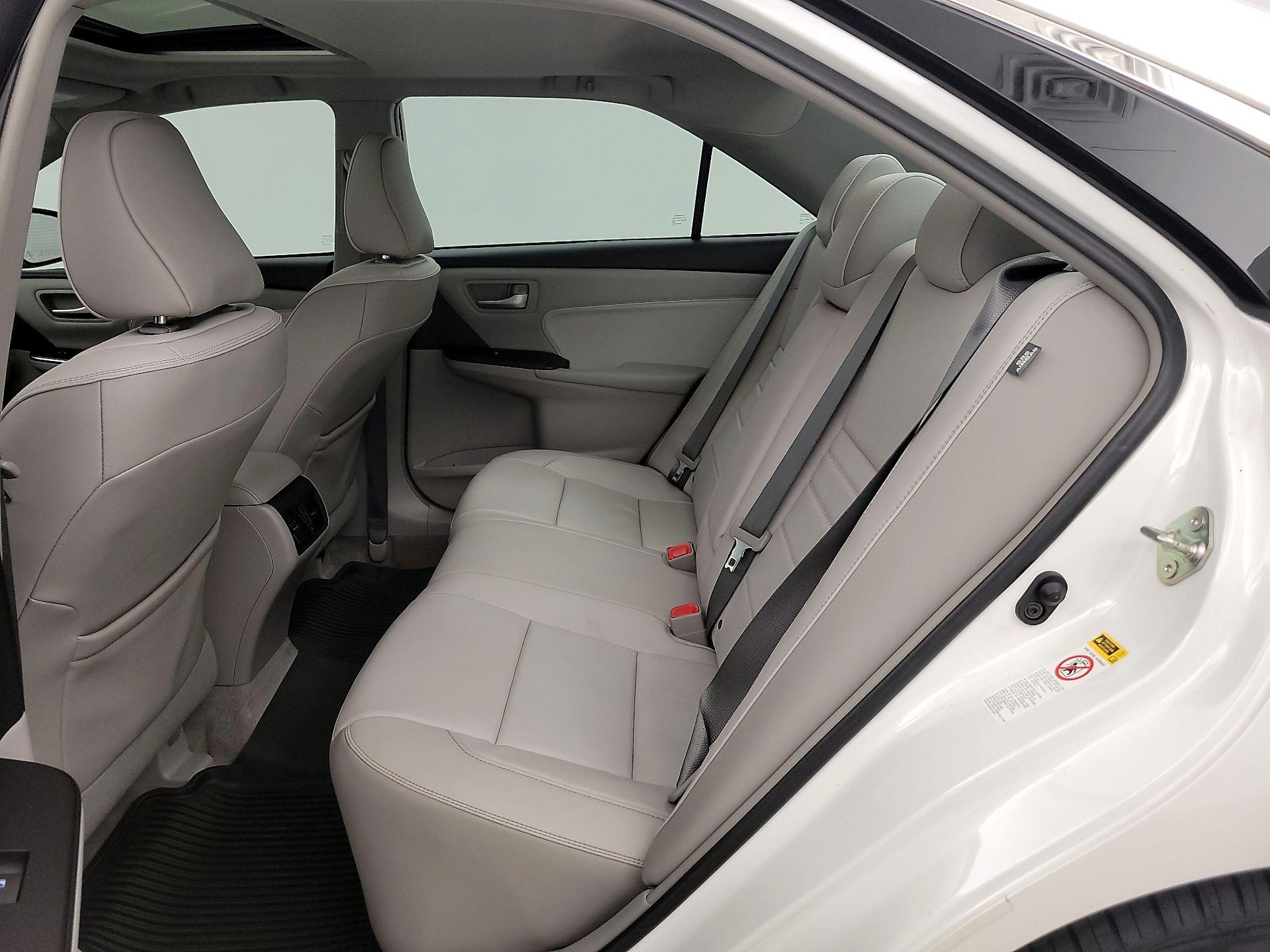 Thumbnail: 2017 Toyota Camry - 20
