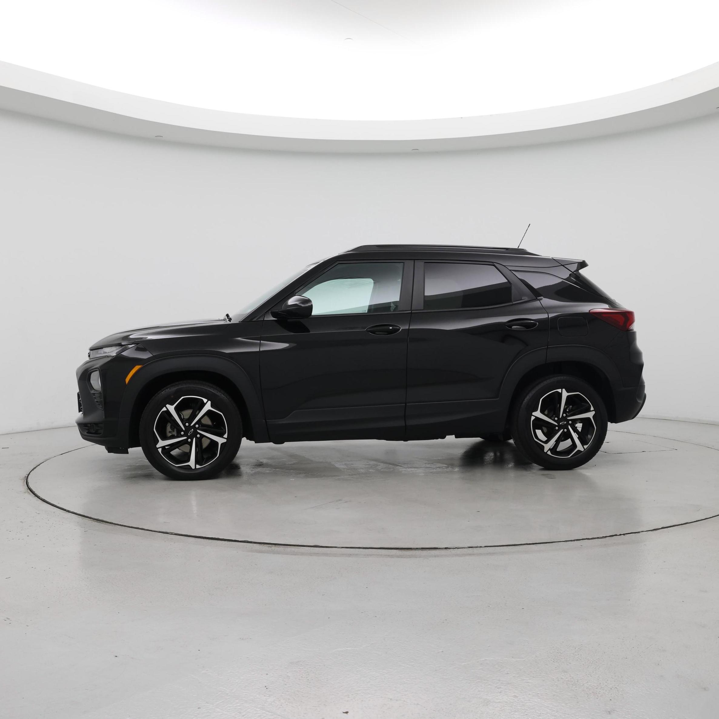 Thumbnail: 2022 Chevrolet TrailBlazer - 3