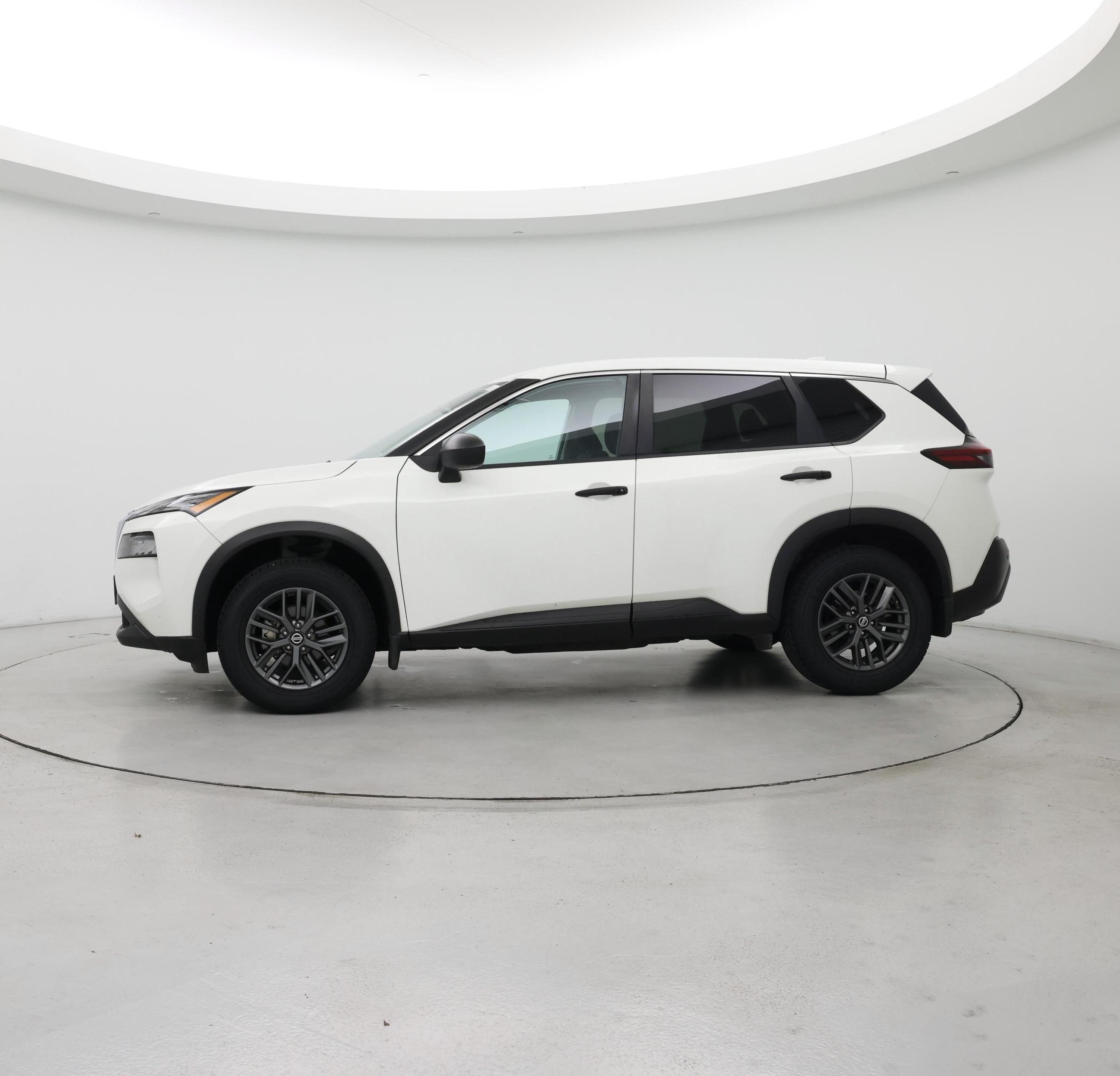 Thumbnail: 2021 Nissan Rogue - 3
