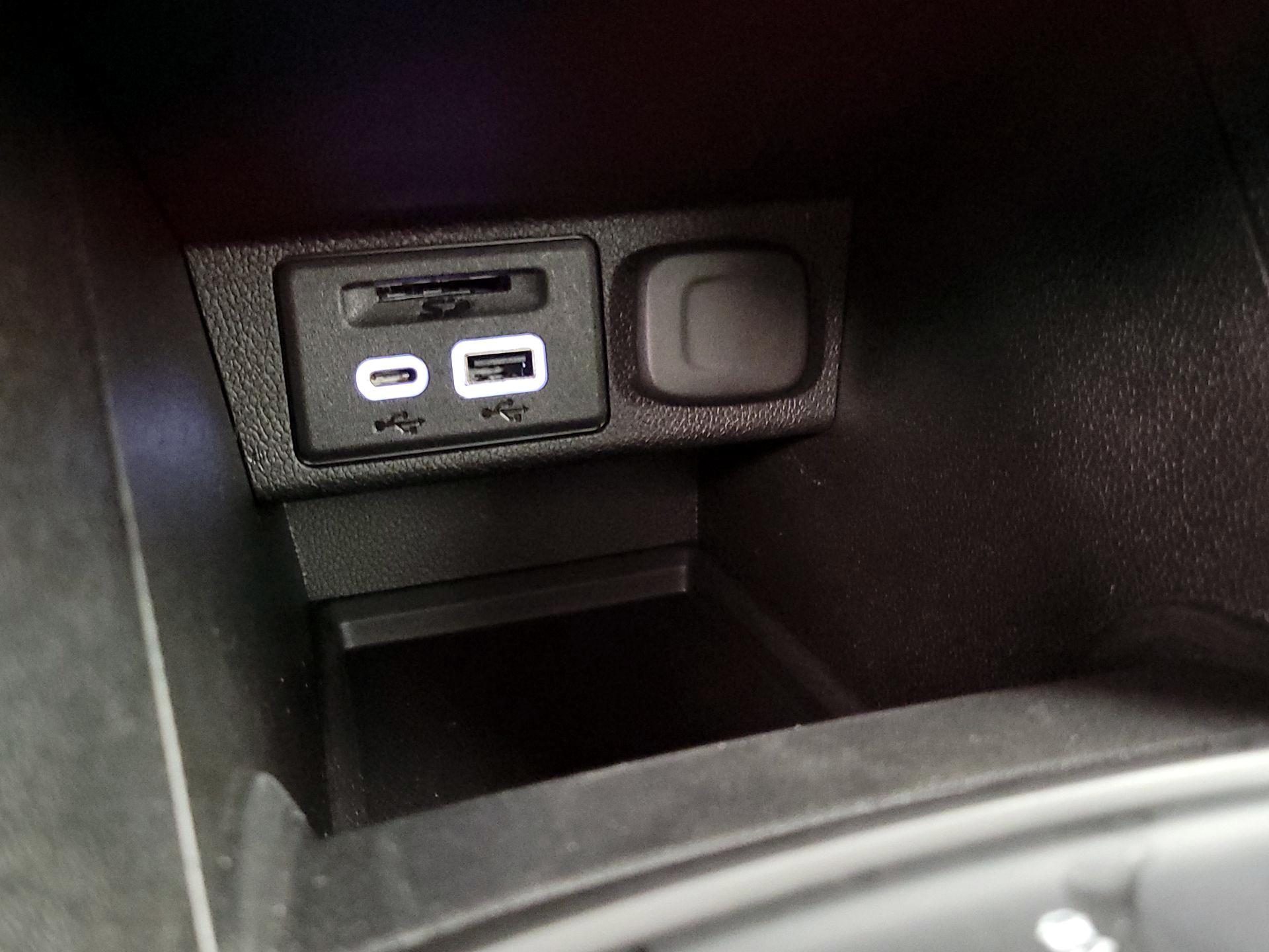 Thumbnail: 2023 Chevrolet Bolt EV - 18