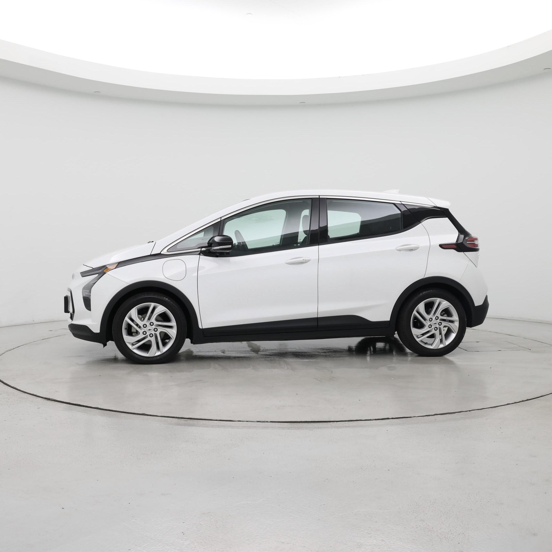 Thumbnail: 2023 Chevrolet Bolt EV - 3