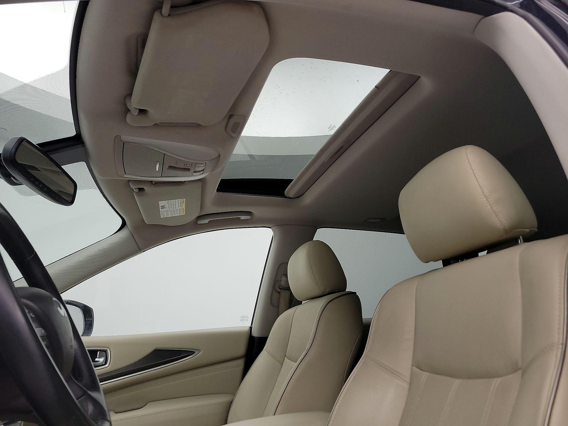 Thumbnail: 2017 INFINITI QX60 - 20