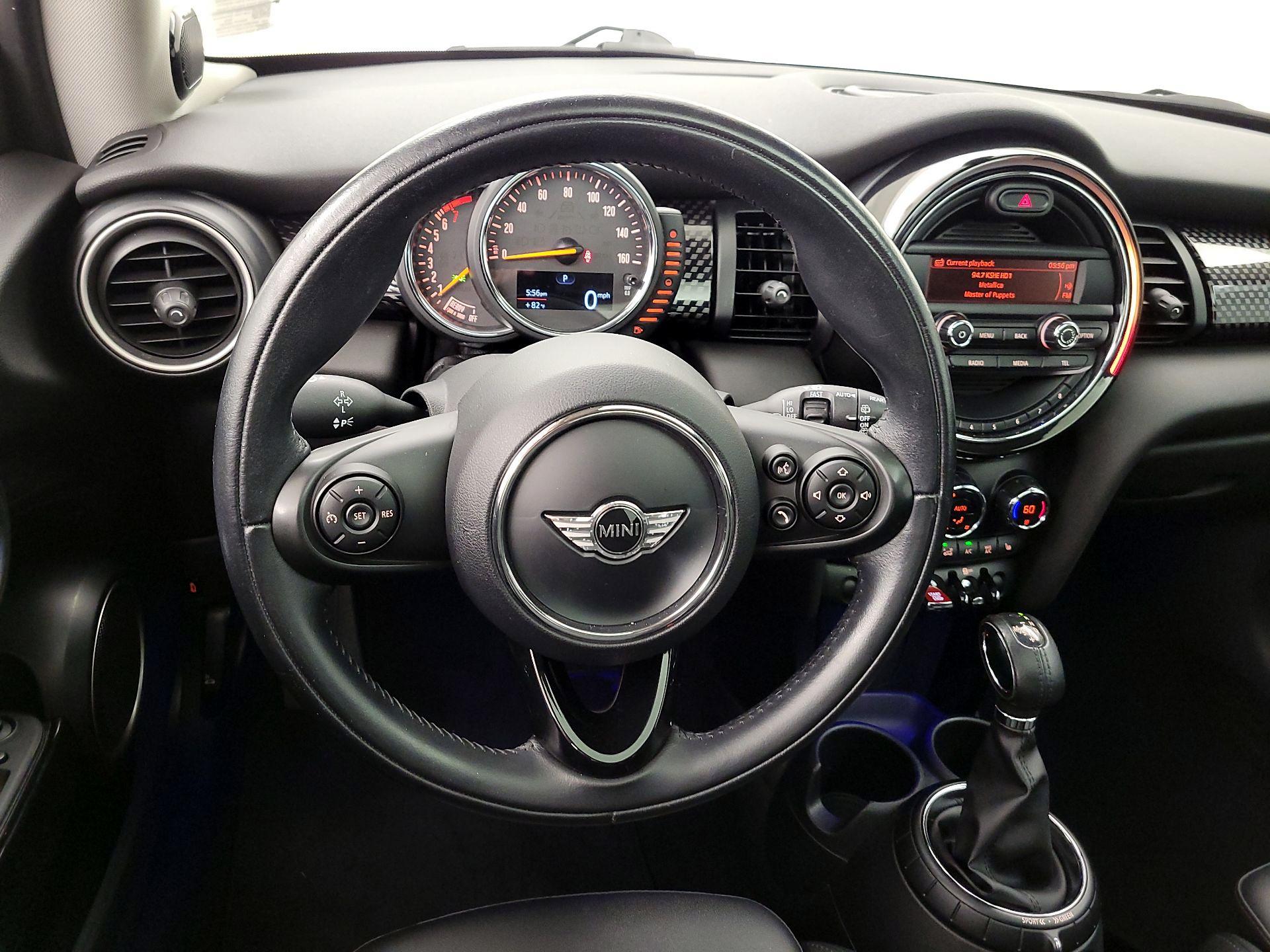 Thumbnail: 2015 MINI Cooper Hardtop - 10