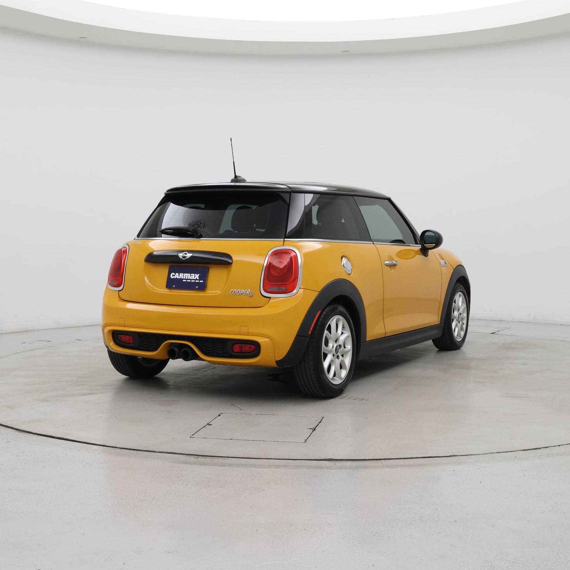 Thumbnail: 2015 MINI Cooper Hardtop - 8