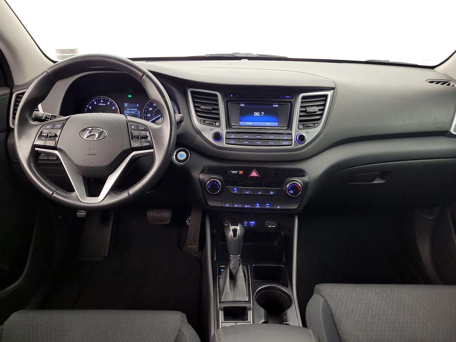 Thumbnail: 2017 Hyundai Tucson - 9