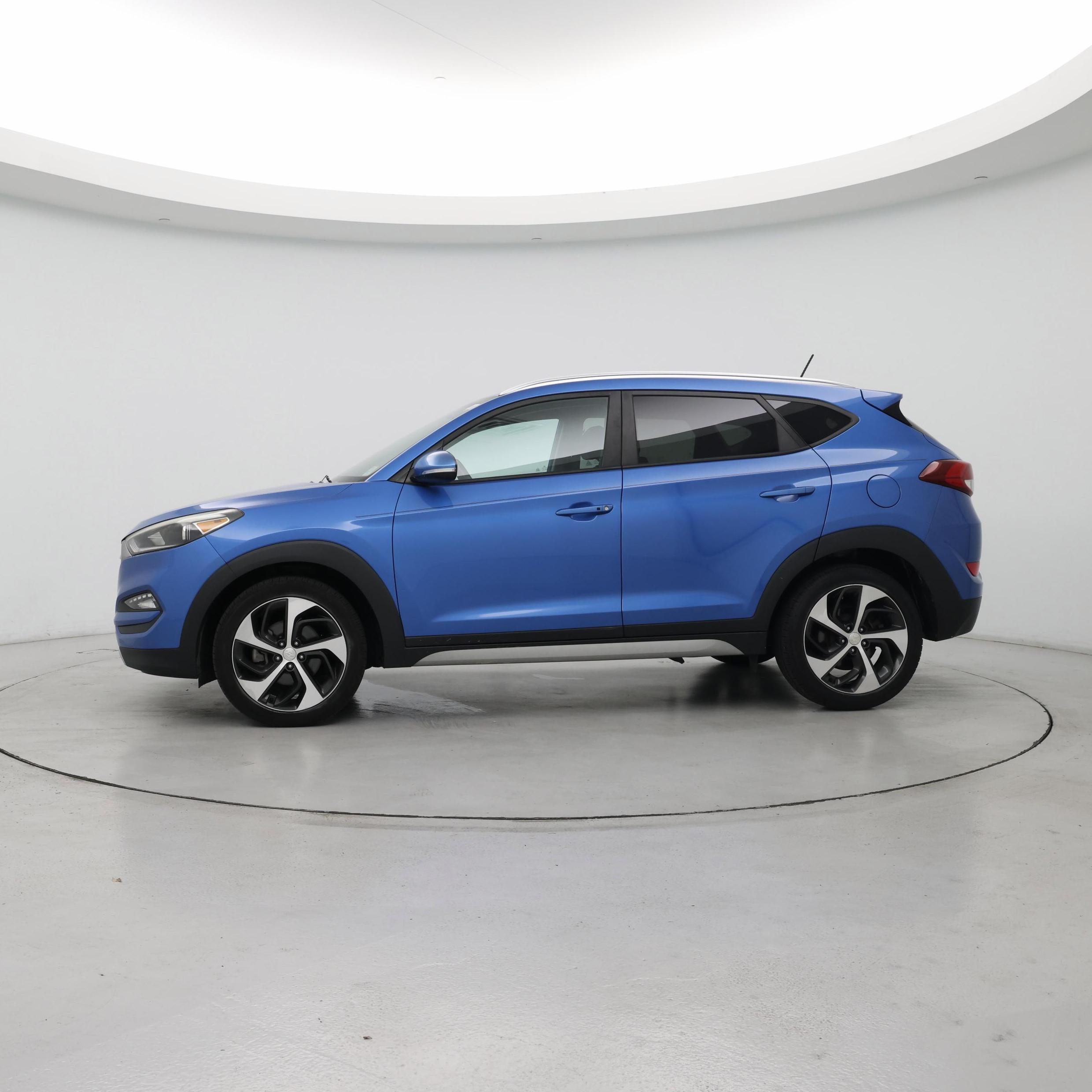 Thumbnail: 2017 Hyundai Tucson - 3