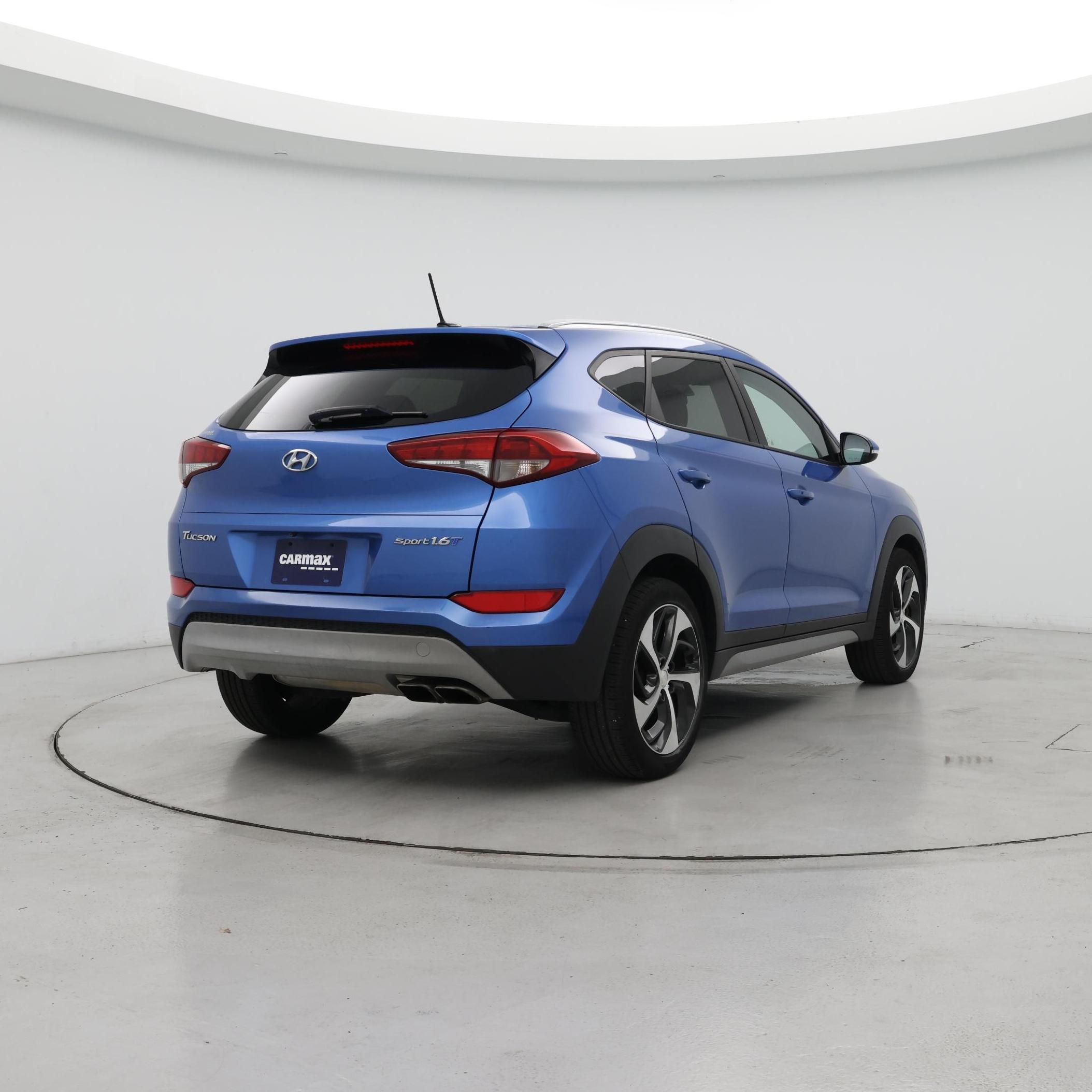 Thumbnail: 2017 Hyundai Tucson - 8