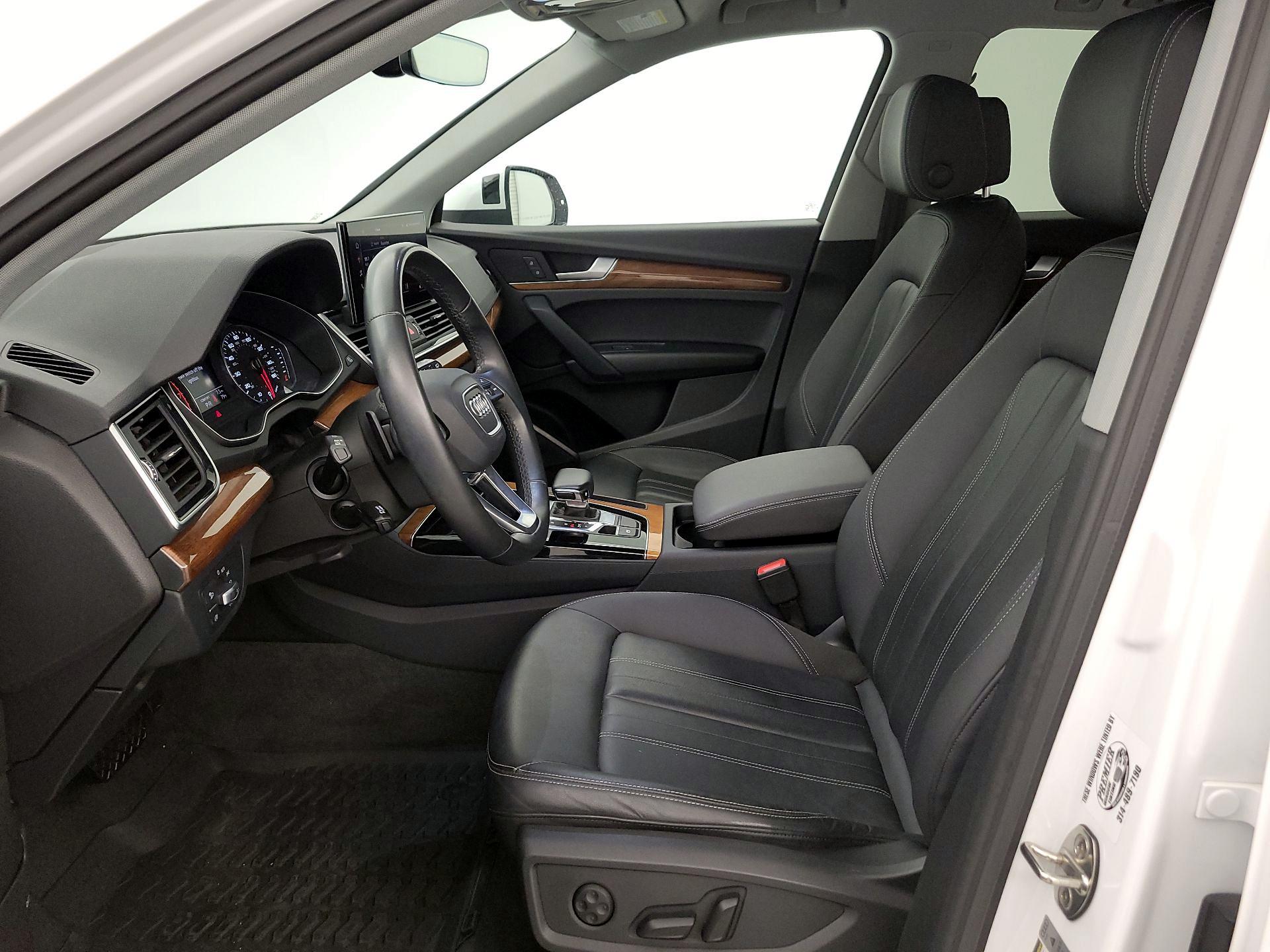 Thumbnail: 2023 Audi Q5 - 11