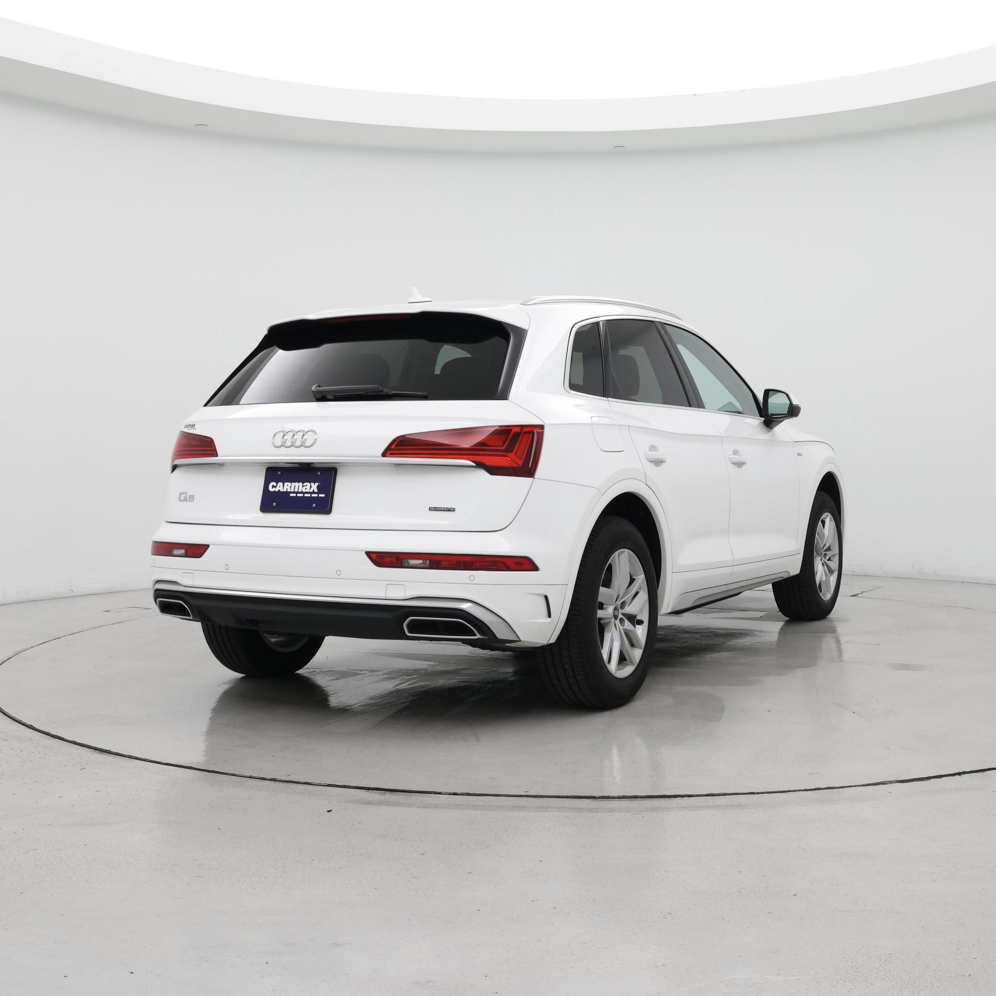 Thumbnail: 2023 Audi Q5 - 8