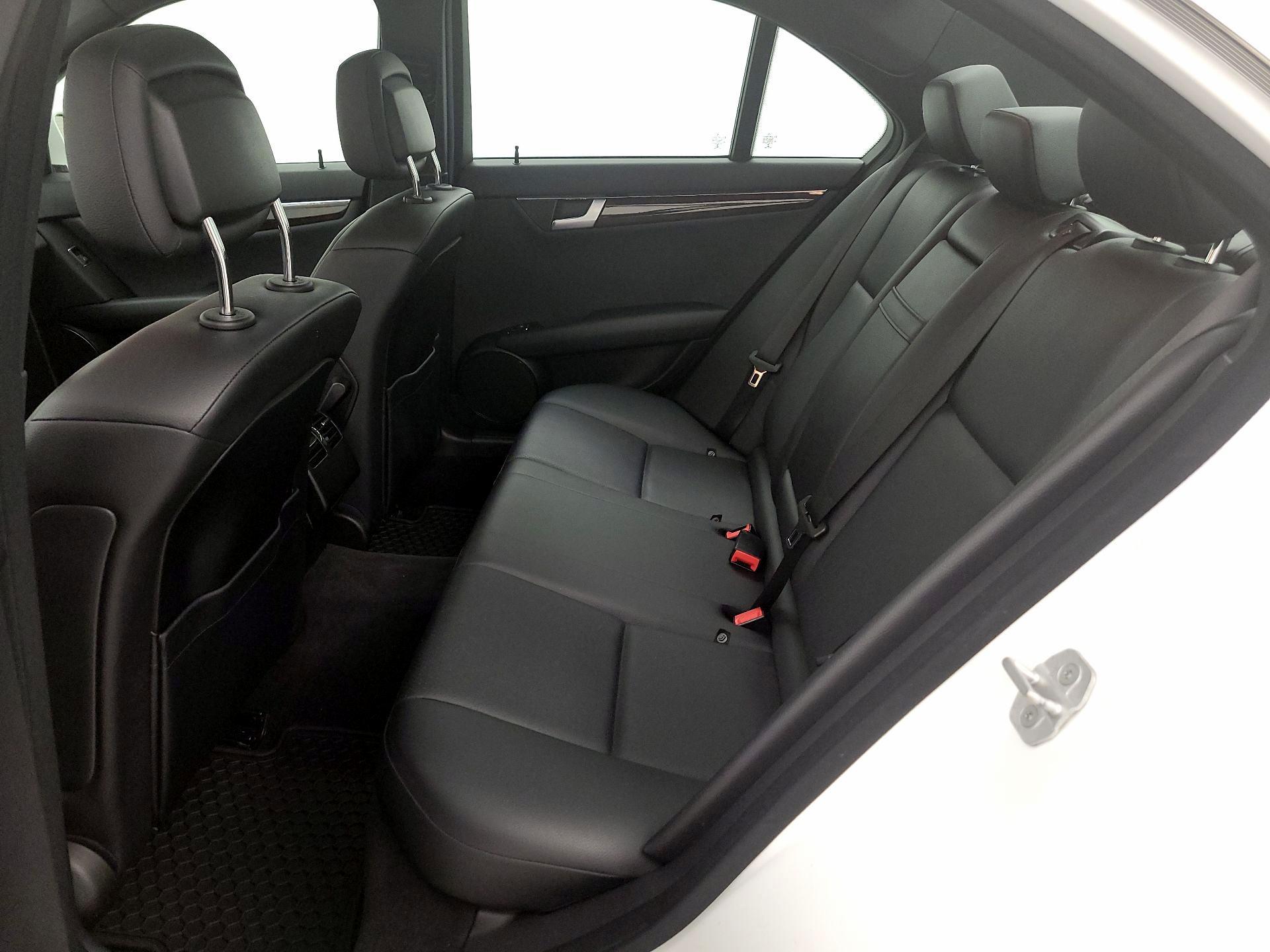 Thumbnail: 2014 Mercedes-Benz C-Class - 20