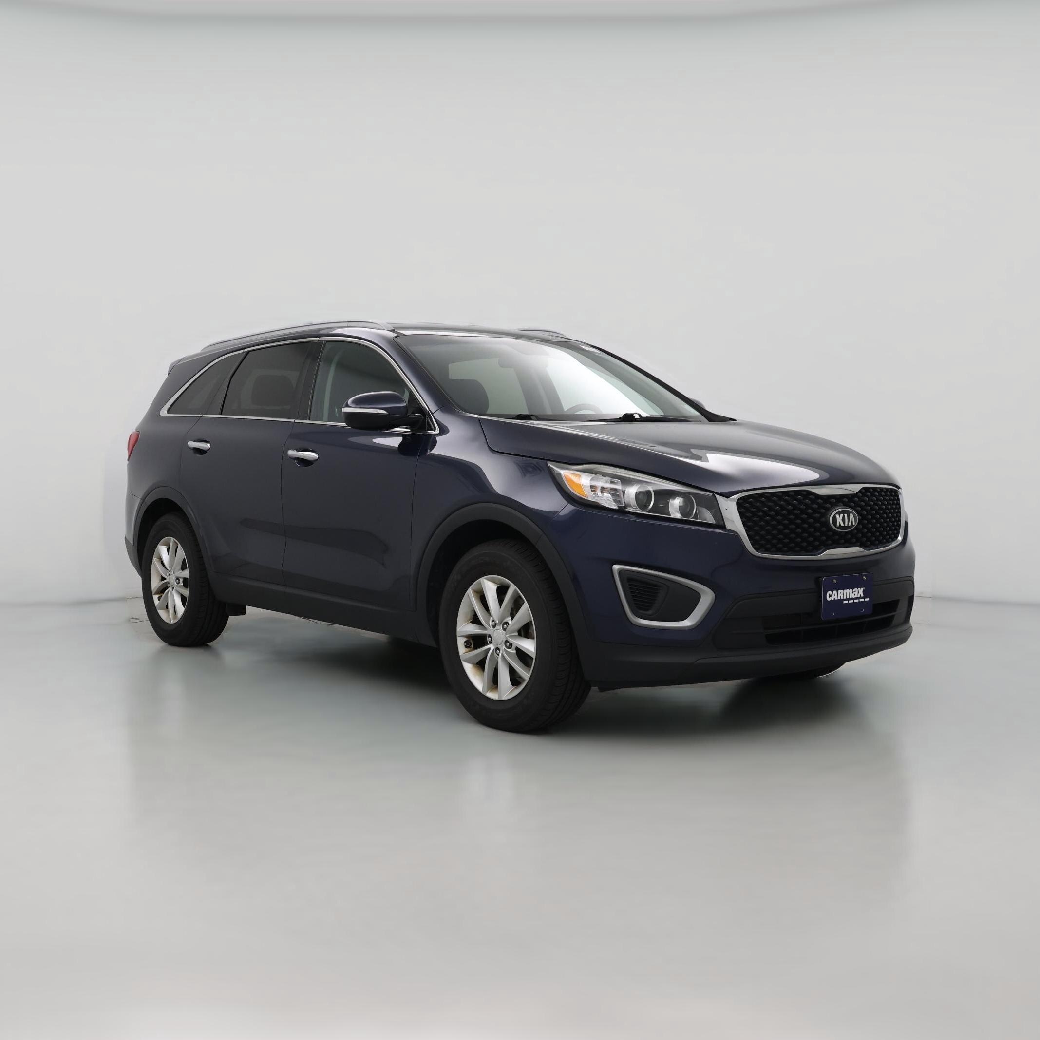 Thumbnail: 2016 Kia Sorento - 1
